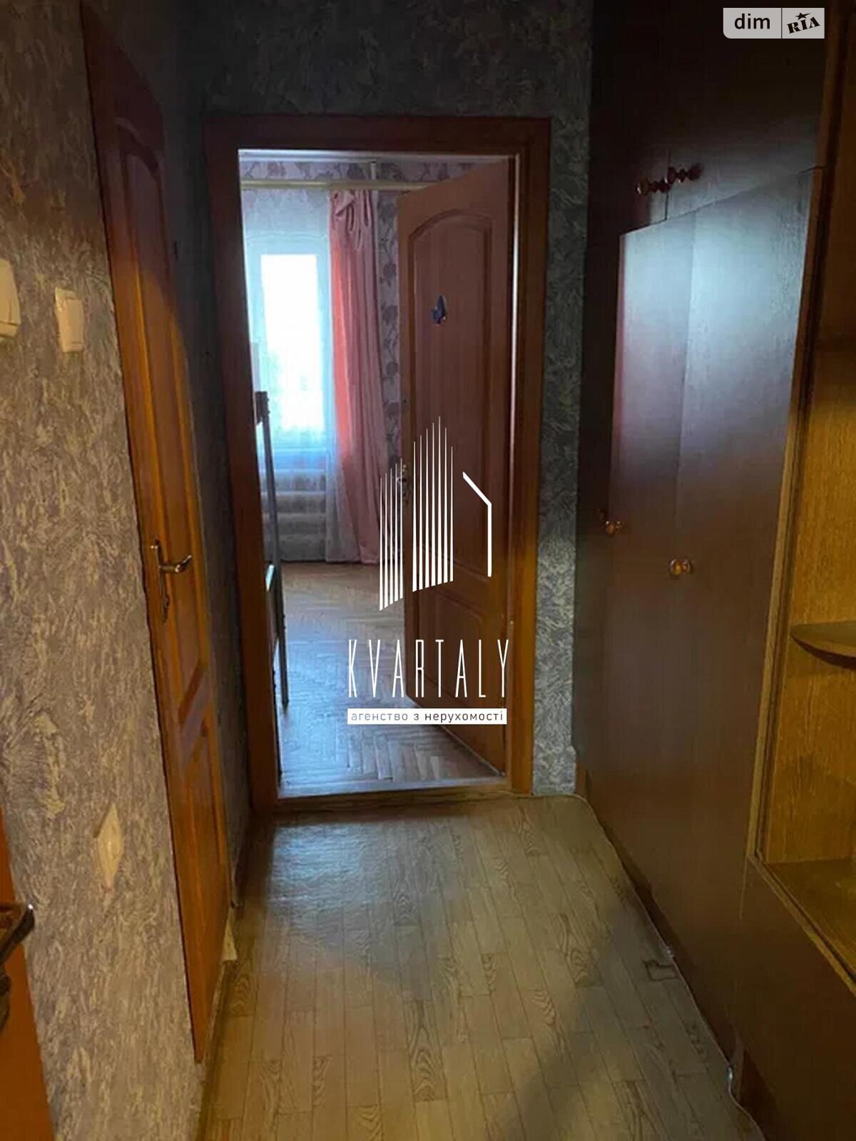 трикімнатна квартира в Києві, район Троєщина, на вул. Оноре де Бальзака 55 в довготривалу оренду помісячно фото 1 трикімнатна квартира в Києві, район Троєщина, на вул. Оноре де Бальзака 55 в довготривалу оренду помісячно фото 1