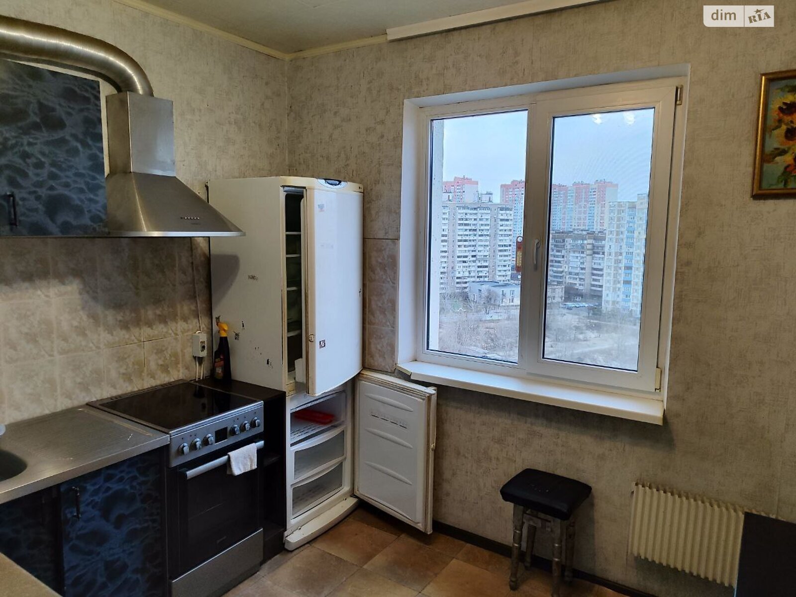 трикімнатна квартира в Києві, район Троєщина, на вул. Радунська 42/10 в довготривалу оренду помісячно фото 1 трикімнатна квартира в Києві, район Троєщина, на вул. Радунська 42/10 в довготривалу оренду помісячно фото 1