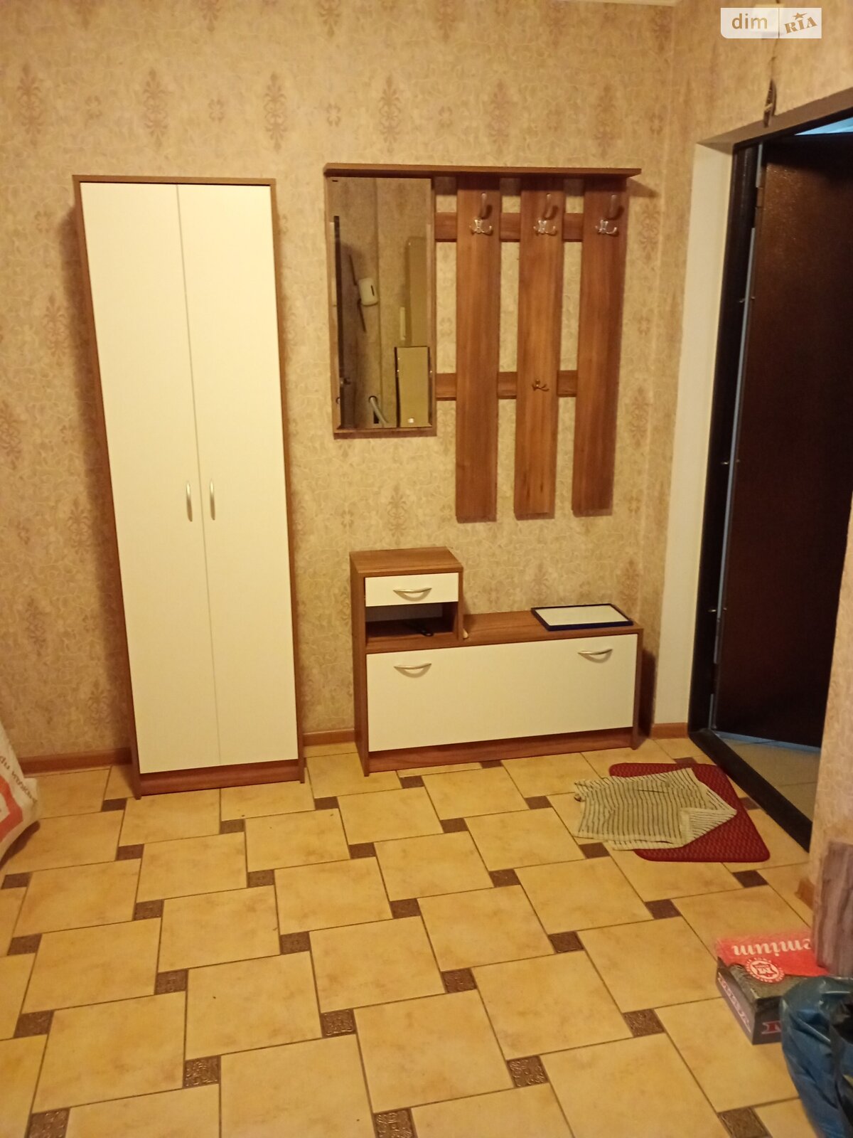 однокомнатная квартира с ремонтом в Киеве, район Троещина, на ул. Радунская 30 в аренду на долгий срок помесячно фото 1 однокомнатная квартира с ремонтом в Киеве, район Троещина, на ул. Радунская 30 в аренду на долгий срок помесячно фото 1