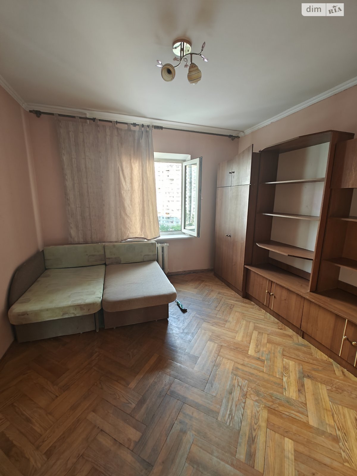 трехкомнатная квартира в Киеве, район Троещина, на ул. Радунская 3 в аренду на долгий срок помесячно фото 1 трехкомнатная квартира в Киеве, район Троещина, на ул. Радунская 3 в аренду на долгий срок помесячно фото 1
