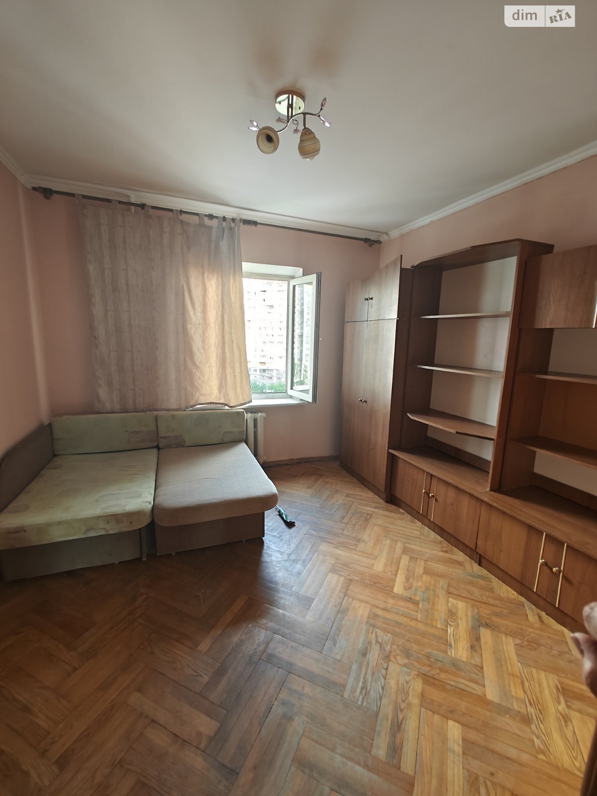 трехкомнатная квартира в Киеве, район Троещина, на ул. Радунская 3 в аренду на долгий срок помесячно фото 1 трехкомнатная квартира в Киеве, район Троещина, на ул. Радунская 3 в аренду на долгий срок помесячно фото 1