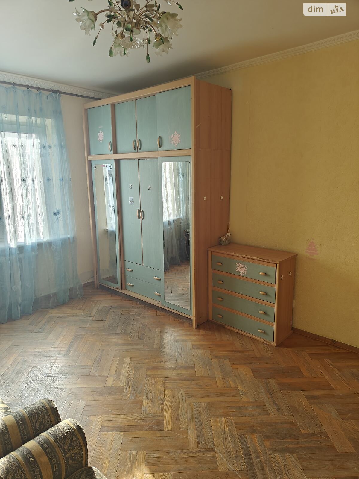 трехкомнатная квартира в Киеве, район Троещина, на ул. Радунская 3 в аренду на долгий срок помесячно фото 1 трехкомнатная квартира в Киеве, район Троещина, на ул. Радунская 3 в аренду на долгий срок помесячно фото 1