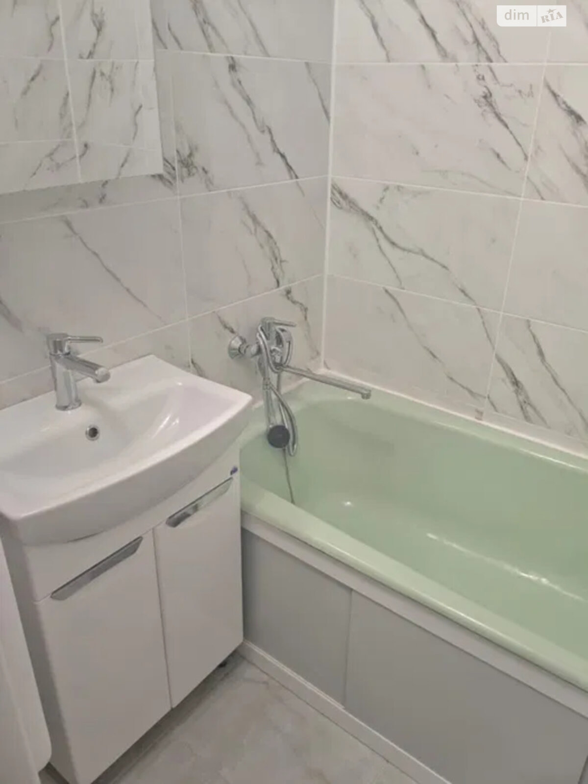 двокімнатна квартира в Києві, район Троєщина, на вул. Радунська 14 в довготривалу оренду помісячно фото 1