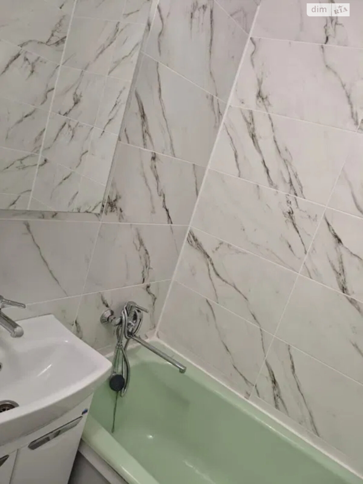 двокімнатна квартира в Києві, район Троєщина, на вул. Радунська 14 в довготривалу оренду помісячно фото 1