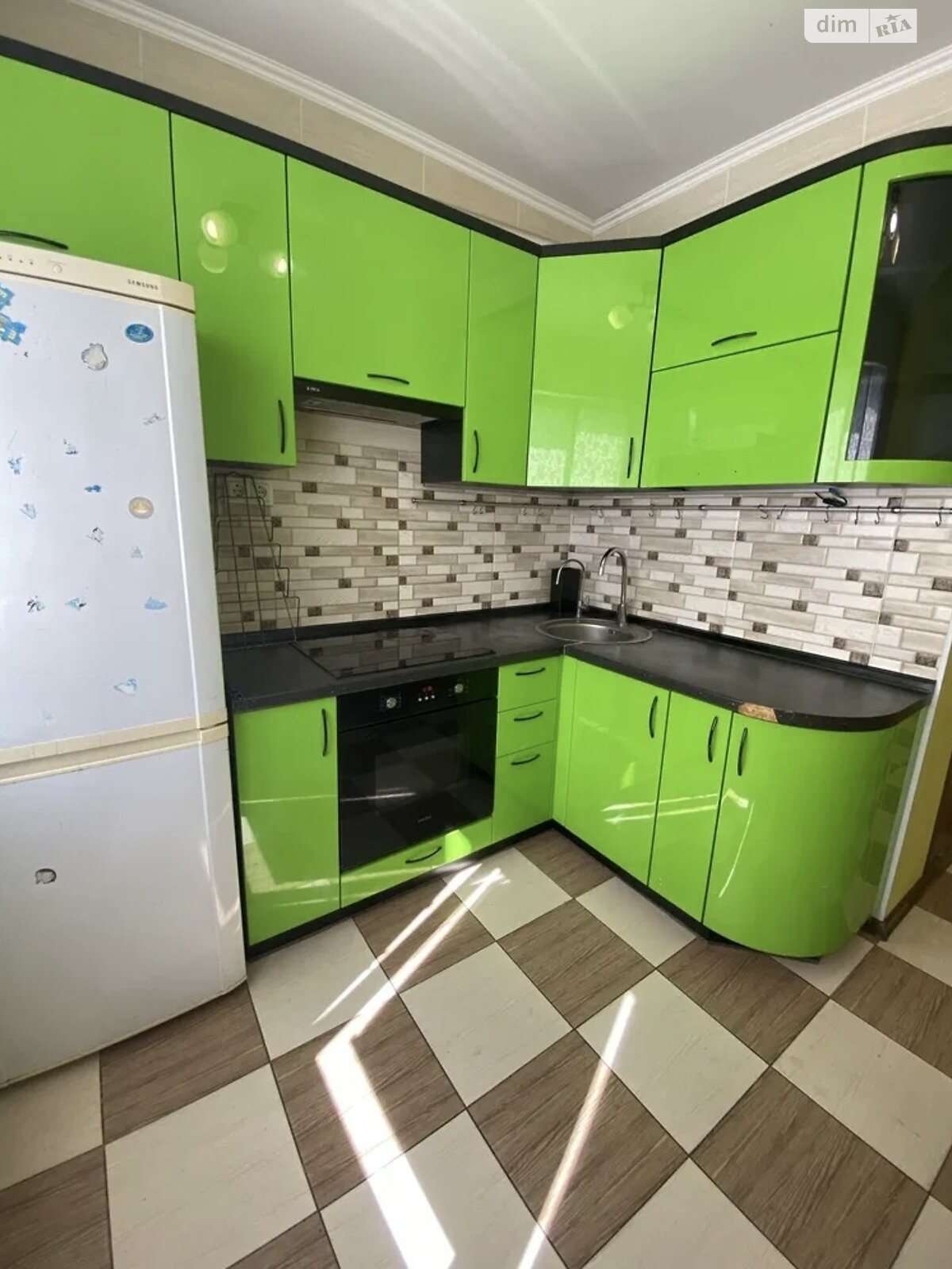 трикімнатна квартира в Києві, район Троєщина, на вул. Рональда Рейгана 6А в довготривалу оренду помісячно фото 1 трикімнатна квартира в Києві, район Троєщина, на вул. Рональда Рейгана 6А в довготривалу оренду помісячно фото 1