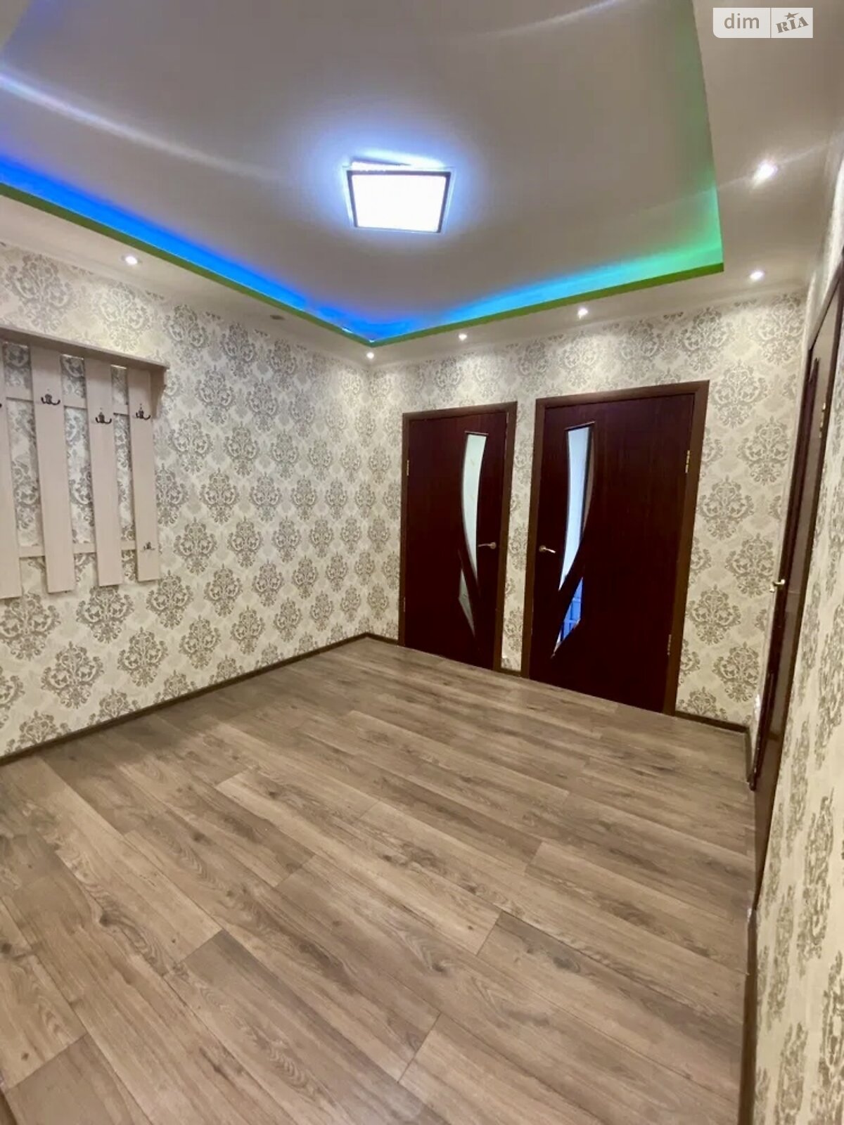 трикімнатна квартира в Києві, район Троєщина, на вул. Рональда Рейгана 6А в довготривалу оренду помісячно фото 1 трикімнатна квартира в Києві, район Троєщина, на вул. Рональда Рейгана 6А в довготривалу оренду помісячно фото 1