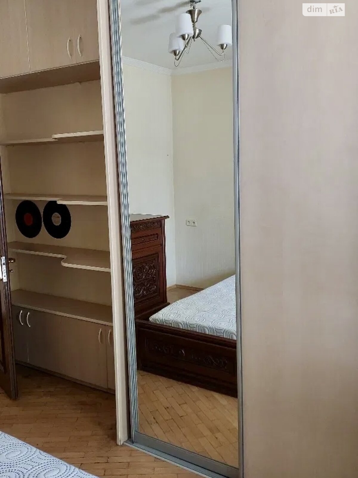 трикімнатна квартира в Києві, район Троєщина, на вул. Рональда Рейгана 30 в довготривалу оренду помісячно фото 1 трикімнатна квартира в Києві, район Троєщина, на вул. Рональда Рейгана 30 в довготривалу оренду помісячно фото 1