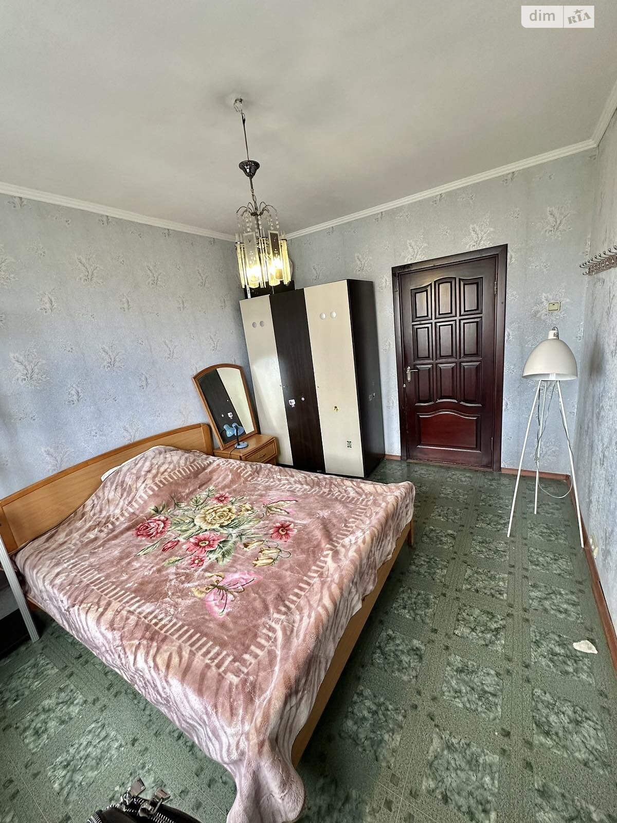 трикімнатна квартира в Києві, район Троєщина, на вул. Рональда Рейгана 9 в довготривалу оренду помісячно фото 1 трикімнатна квартира в Києві, район Троєщина, на вул. Рональда Рейгана 9 в довготривалу оренду помісячно фото 1