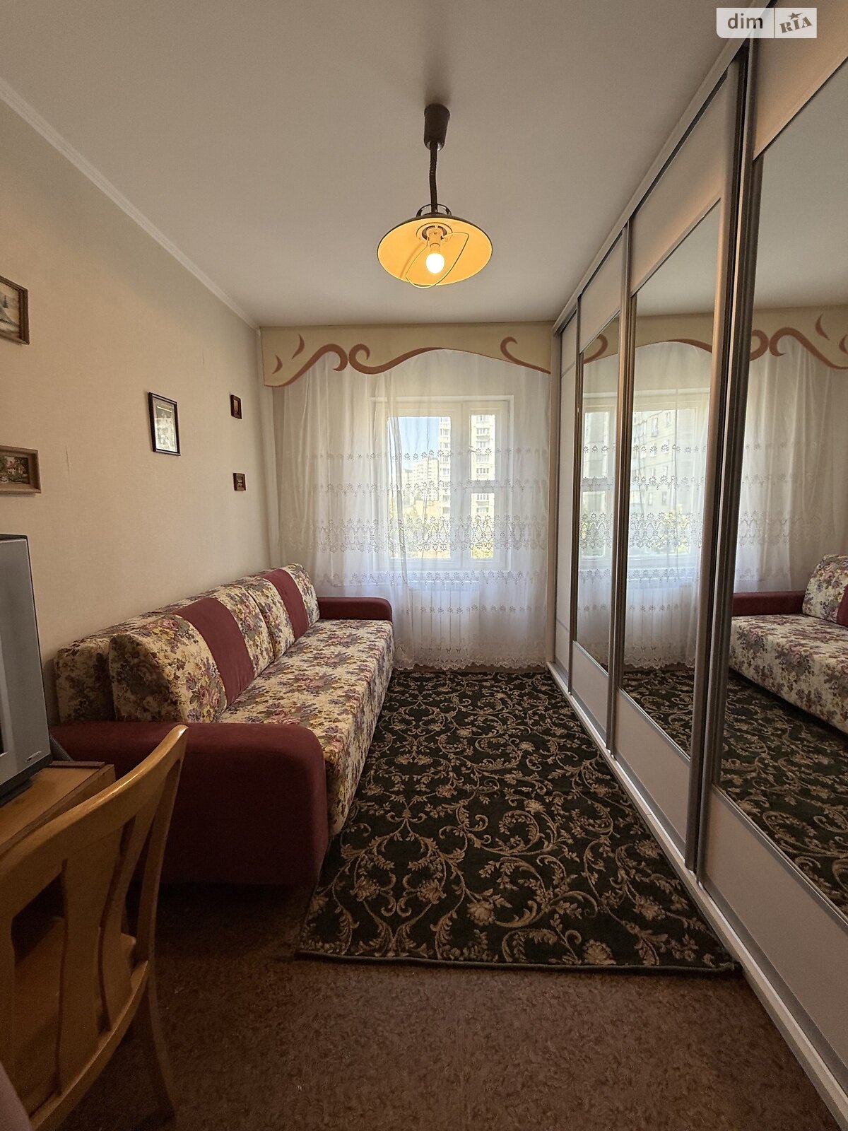 трикімнатна квартира в Києві, район Троєщина, на вул. Вікентія Беретті 14 в довготривалу оренду помісячно фото 1 трикімнатна квартира в Києві, район Троєщина, на вул. Вікентія Беретті 14 в довготривалу оренду помісячно фото 1