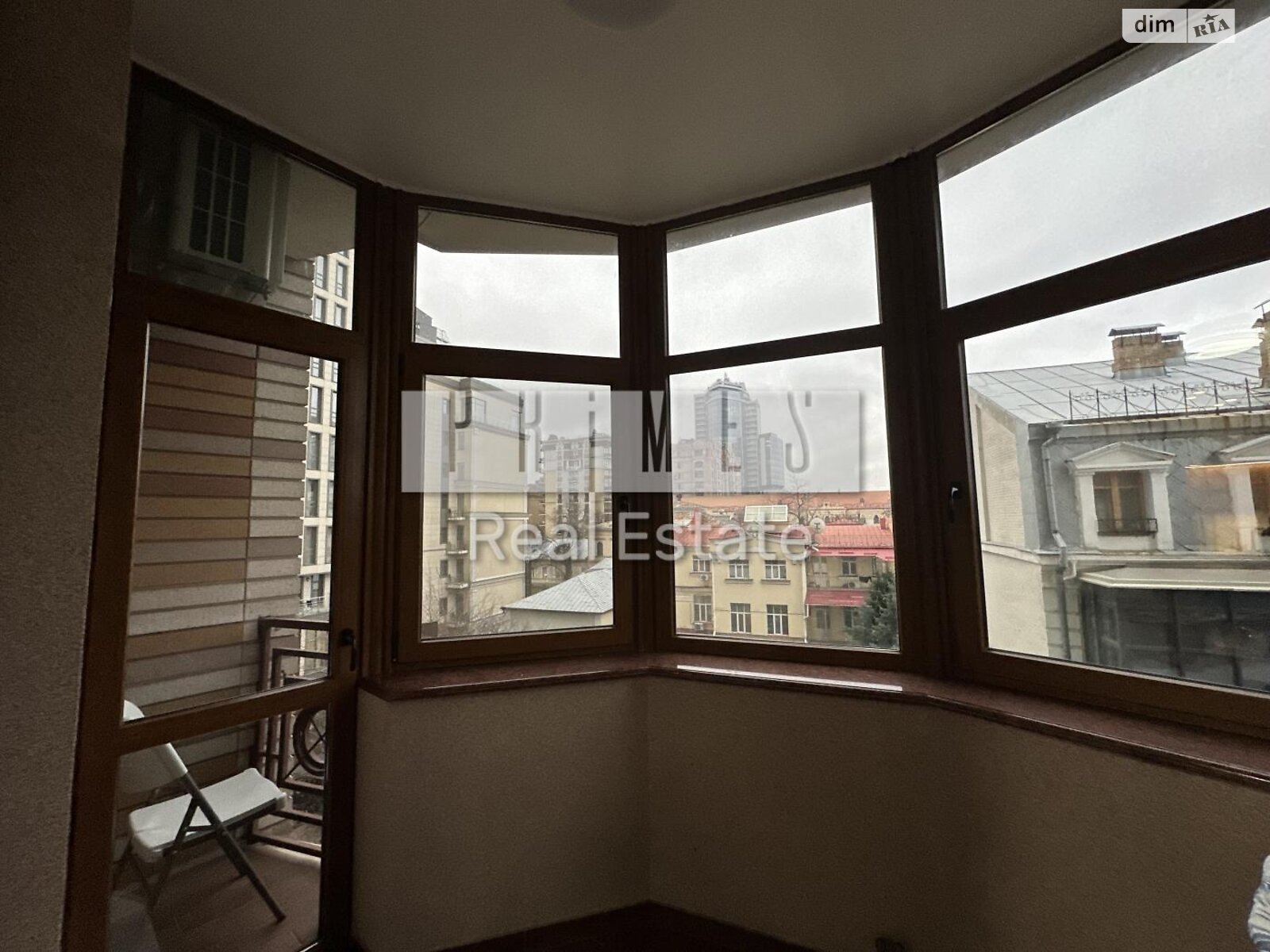 трехкомнатная квартира в Киеве, район Центр, на ул. Богдана Хмельницкого 58А в аренду на долгий срок помесячно фото 1