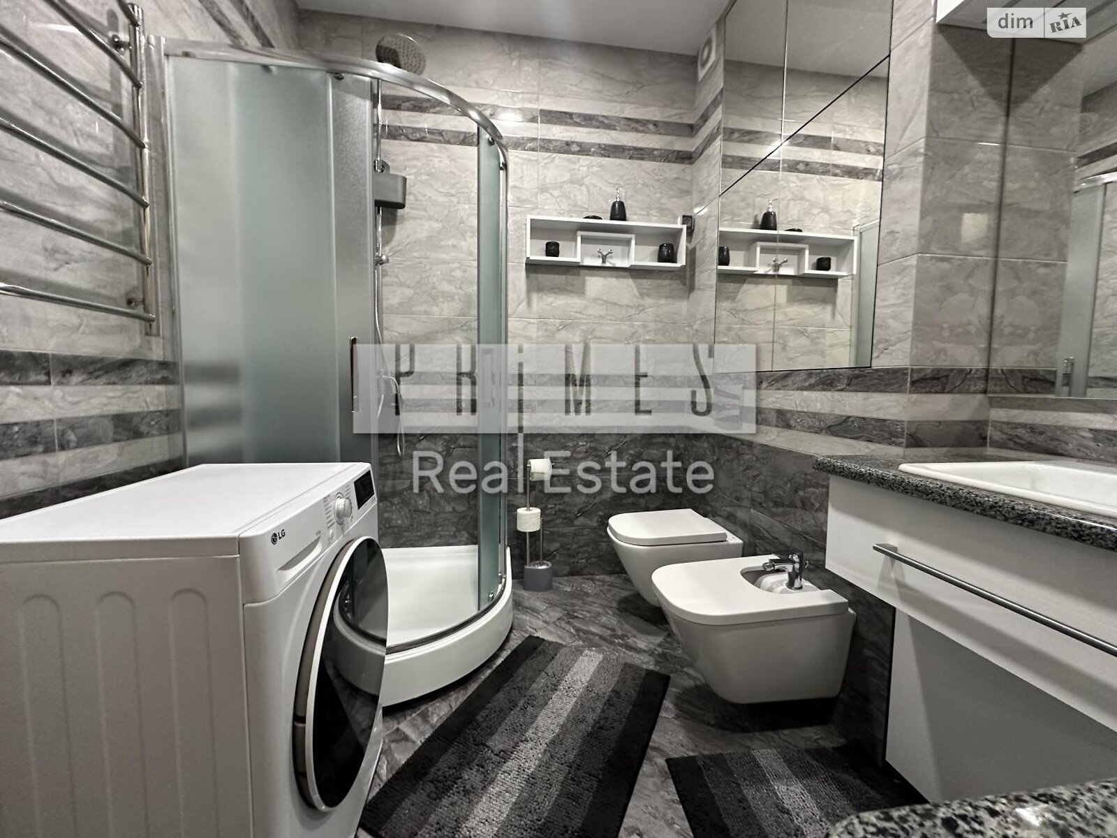 трехкомнатная квартира в Киеве, район Центр, на ул. Богдана Хмельницкого 58А в аренду на долгий срок помесячно фото 1