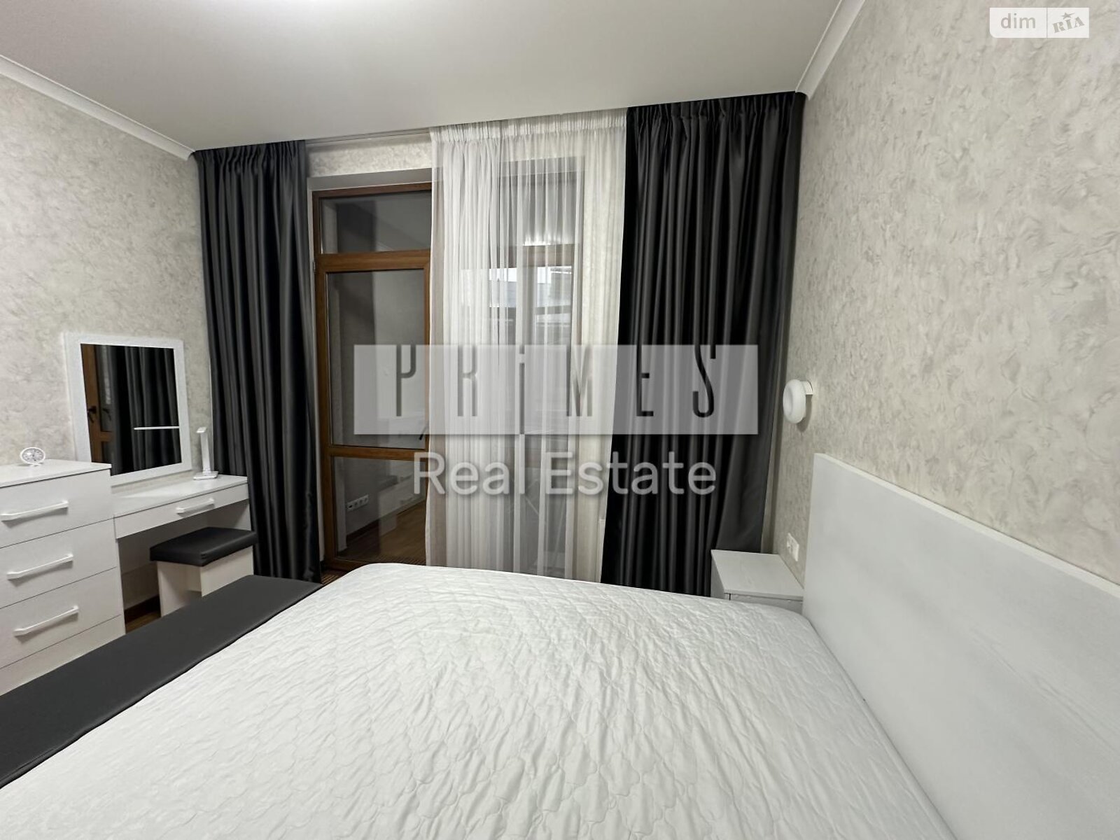 трехкомнатная квартира в Киеве, район Центр, на ул. Богдана Хмельницкого 58А в аренду на долгий срок помесячно фото 1