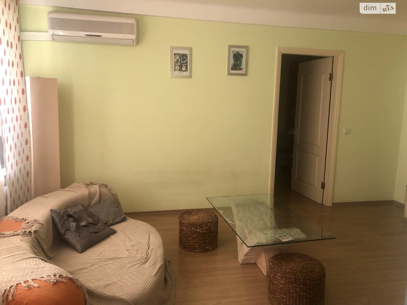 двокімнатна квартира в Києві, район Центр, на вул. Велика Васильківська 129 в довготривалу оренду помісячно фото 1 двокімнатна квартира в Києві, район Центр, на вул. Велика Васильківська 129 в довготривалу оренду помісячно фото 1