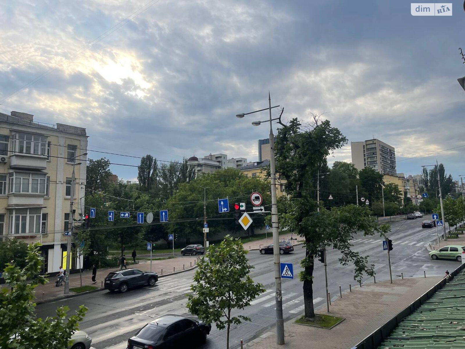 двокімнатна квартира в Києві, район Центр, на вул. Велика Васильківська 129 в довготривалу оренду помісячно фото 1 двокімнатна квартира в Києві, район Центр, на вул. Велика Васильківська 129 в довготривалу оренду помісячно фото 1