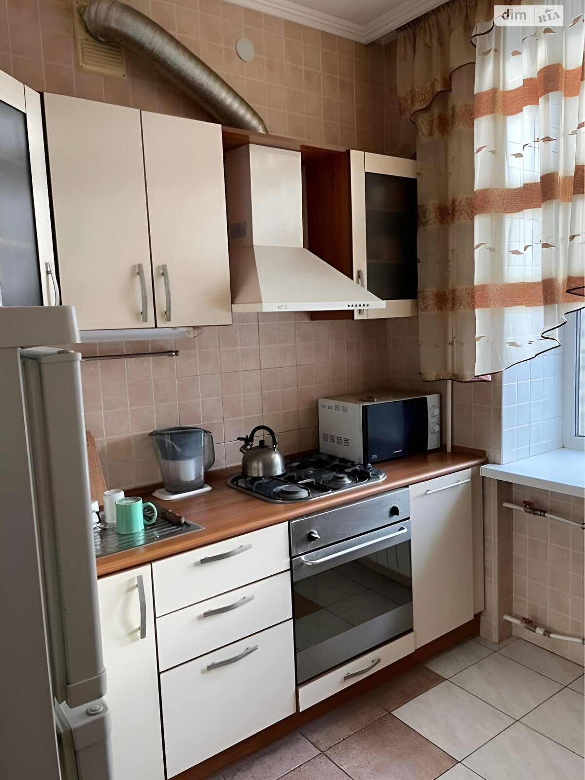 двухкомнатная квартира в Киеве, район Центр, на ул. Евгения Чикаленко 2-4 в аренду на долгий срок помесячно фото 1 двухкомнатная квартира в Киеве, район Центр, на ул. Евгения Чикаленко 2-4 в аренду на долгий срок помесячно фото 1