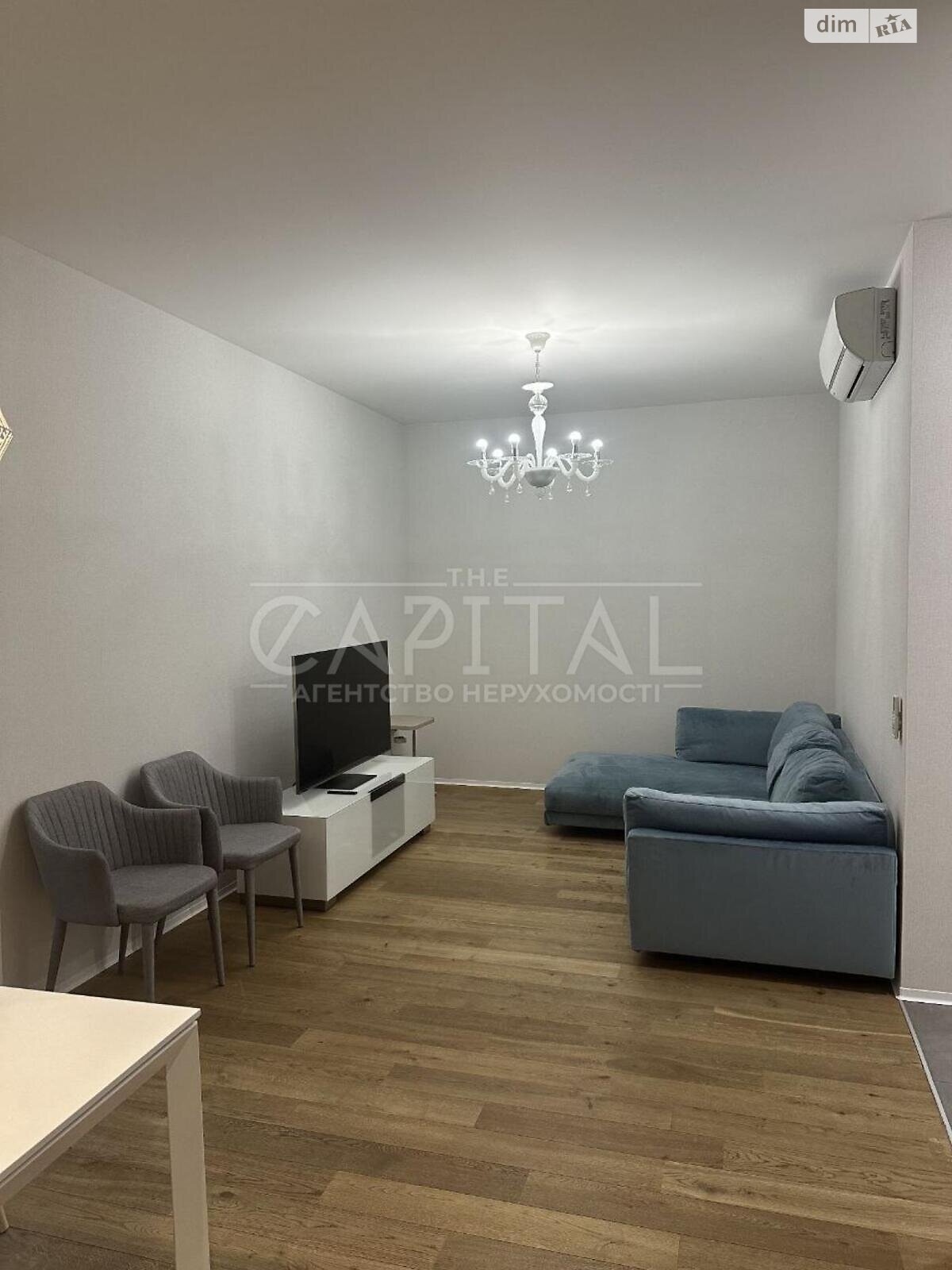 трехкомнатная квартира в Киеве, район Центр, на ул. Гоголевская 14 в аренду на долгий срок помесячно фото 1