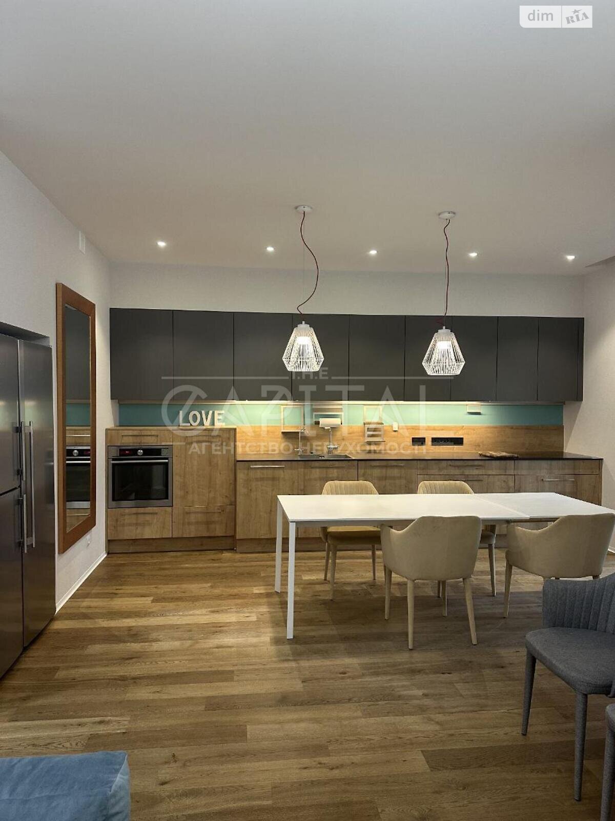 трехкомнатная квартира в Киеве, район Центр, на ул. Гоголевская 14 в аренду на долгий срок помесячно фото 1