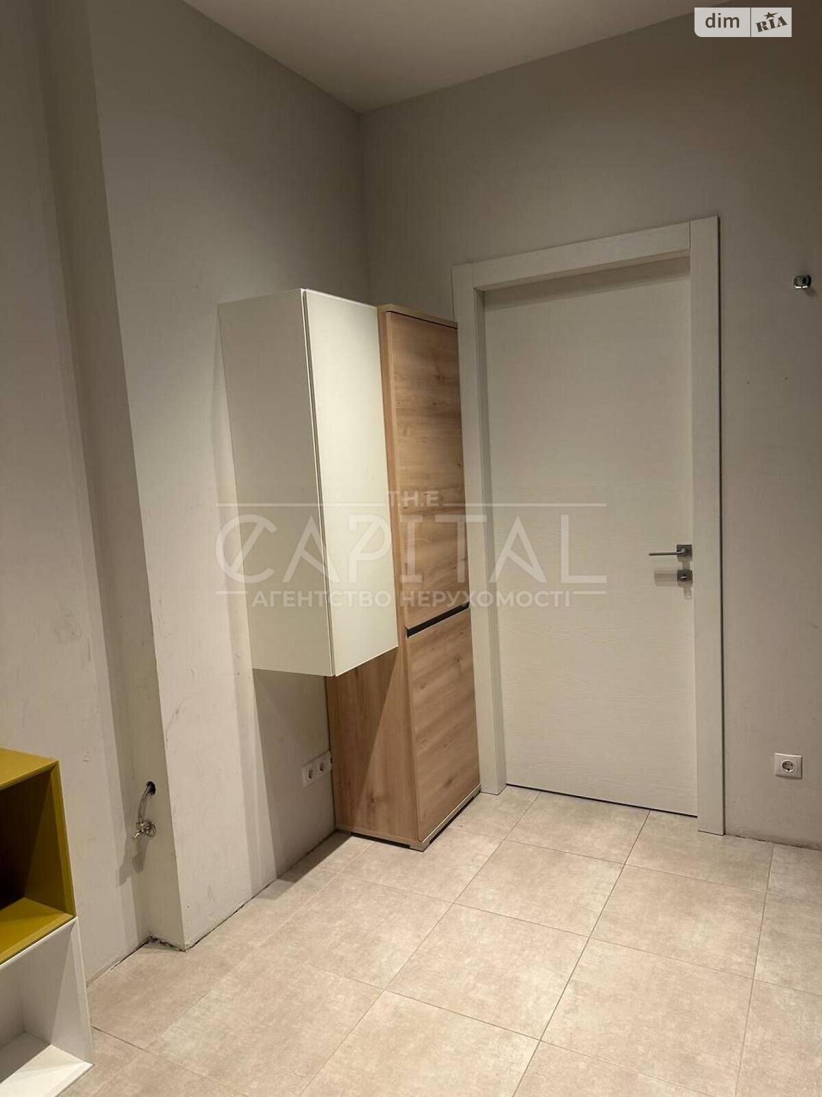 трехкомнатная квартира в Киеве, район Центр, на ул. Гоголевская 14 в аренду на долгий срок помесячно фото 1