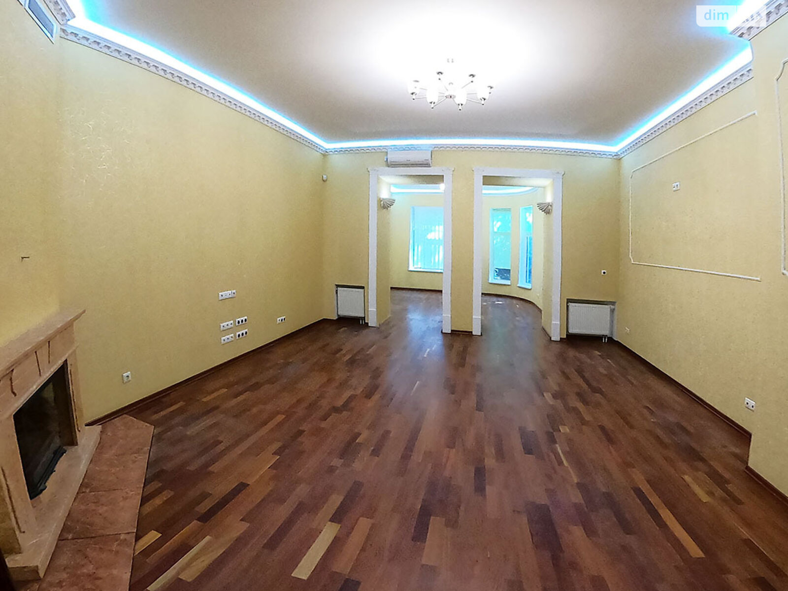 четырехкомнатная квартира в Киеве, район Центр, на ул. Гоголевская 10 в аренду на долгий срок помесячно фото 1