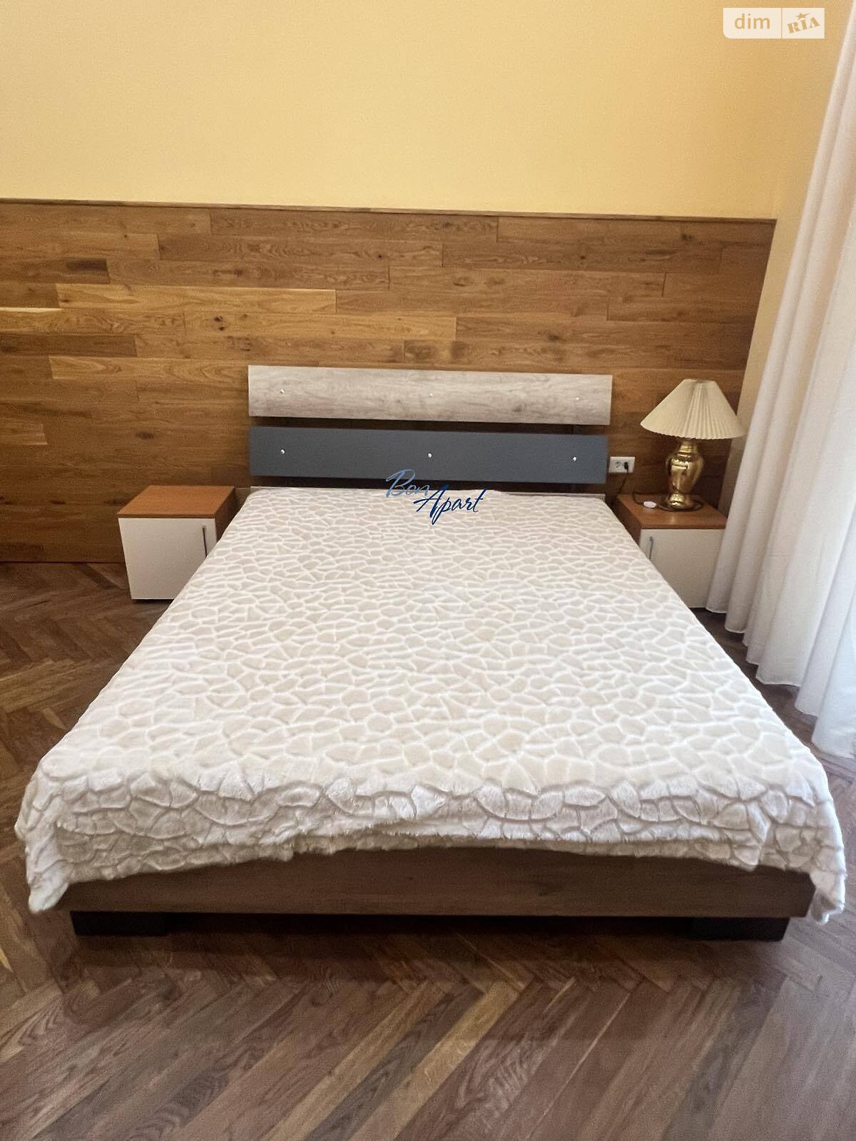 однокімнатна квартира в Києві, район Центр, на вул. Івана Франка 15 в довготривалу оренду помісячно фото 1 однокімнатна квартира в Києві, район Центр, на вул. Івана Франка 15 в довготривалу оренду помісячно фото 1