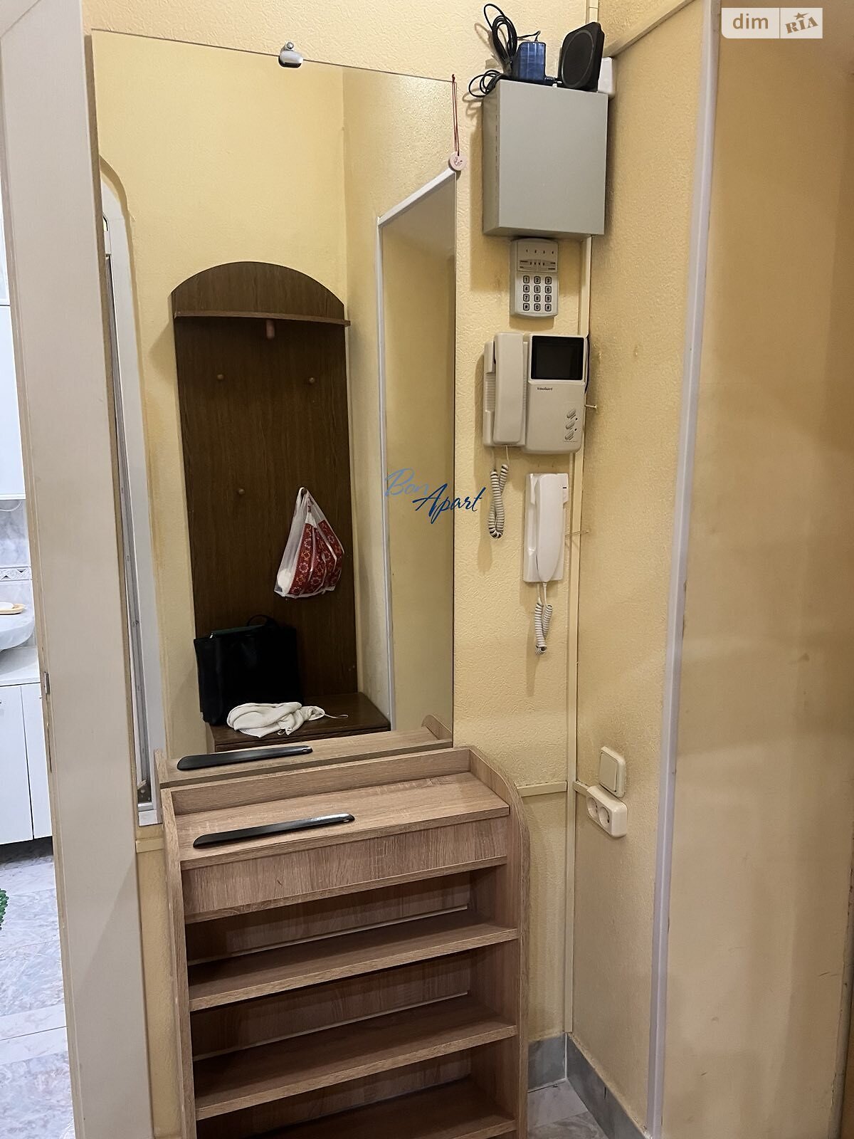 однокімнатна квартира в Києві, район Центр, на вул. Івана Франка 15 в довготривалу оренду помісячно фото 1 однокімнатна квартира в Києві, район Центр, на вул. Івана Франка 15 в довготривалу оренду помісячно фото 1