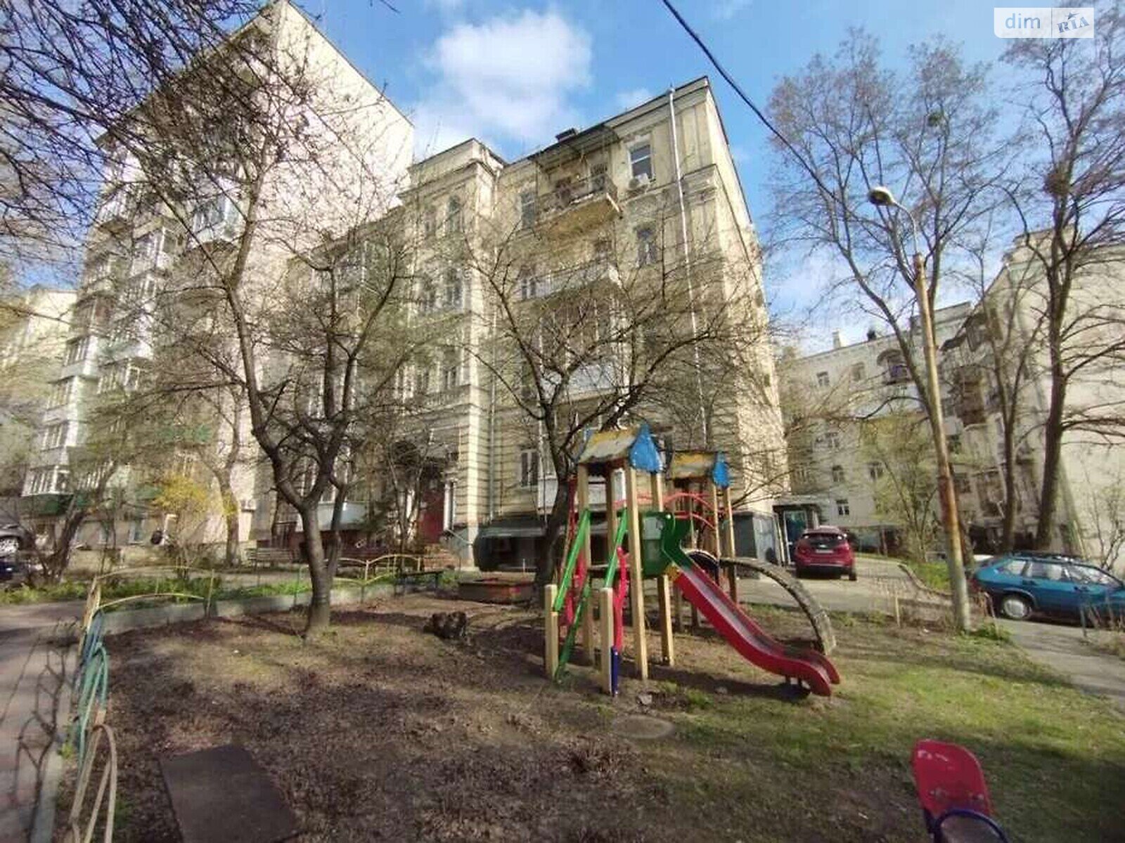 однокомнатная квартира в Киеве, район Центр, на ул. Олеся Гончара 53 в аренду на долгий срок помесячно фото 1 однокомнатная квартира в Киеве, район Центр, на ул. Олеся Гончара 53 в аренду на долгий срок помесячно фото 1