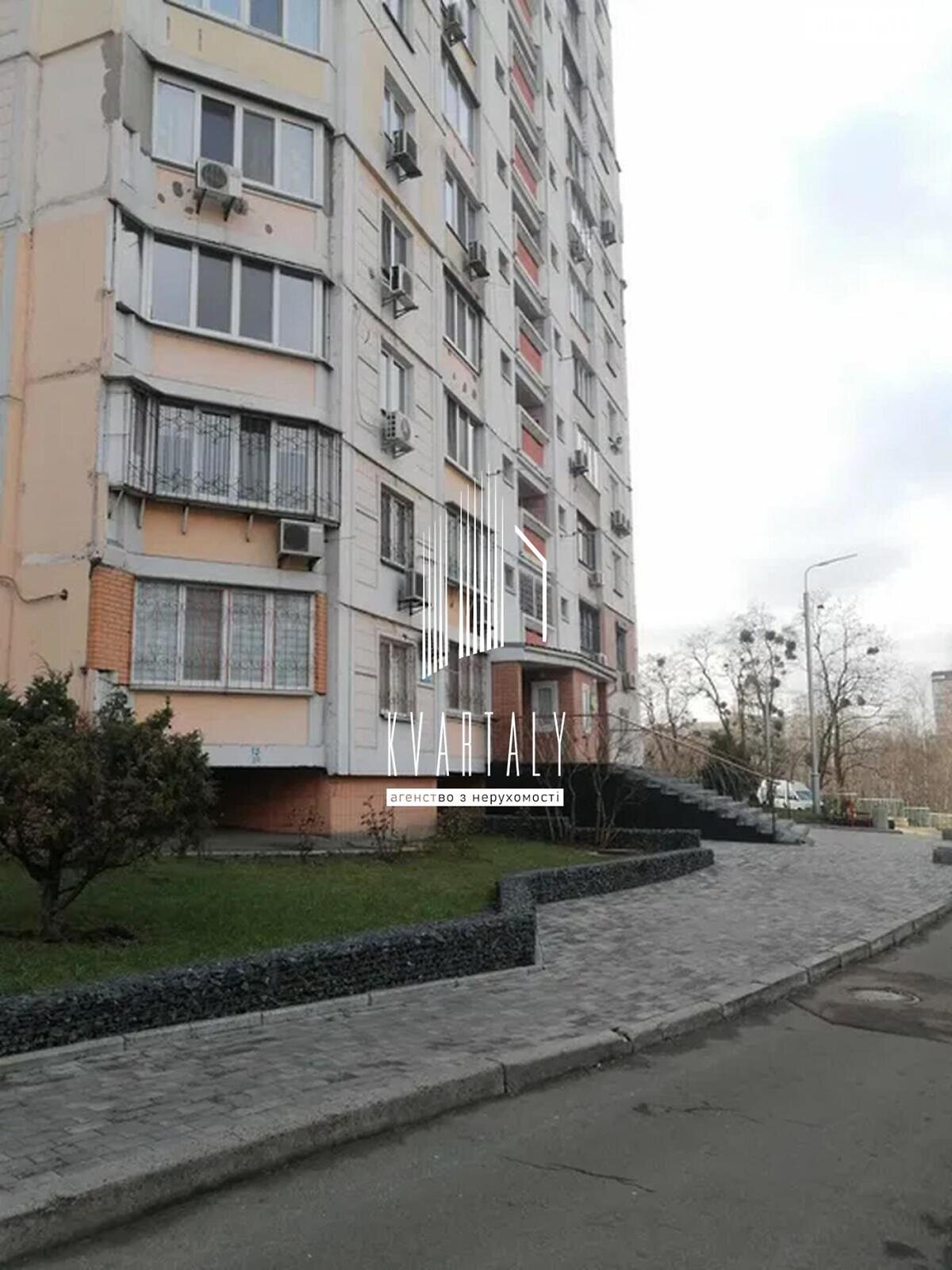 двокімнатна квартира в Києві, район Турецьке містечко, на вул. Івана Пулюя 2 в довготривалу оренду помісячно фото 1 двокімнатна квартира в Києві, район Турецьке містечко, на вул. Івана Пулюя 2 в довготривалу оренду помісячно фото 1