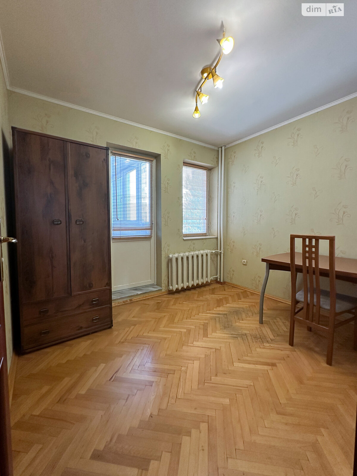 чотирикімнатна квартира в Києві, район Турецьке містечко, на вул. Івана Пулюя 1А в довготривалу оренду помісячно фото 1 чотирикімнатна квартира в Києві, район Турецьке містечко, на вул. Івана Пулюя 1А в довготривалу оренду помісячно фото 1