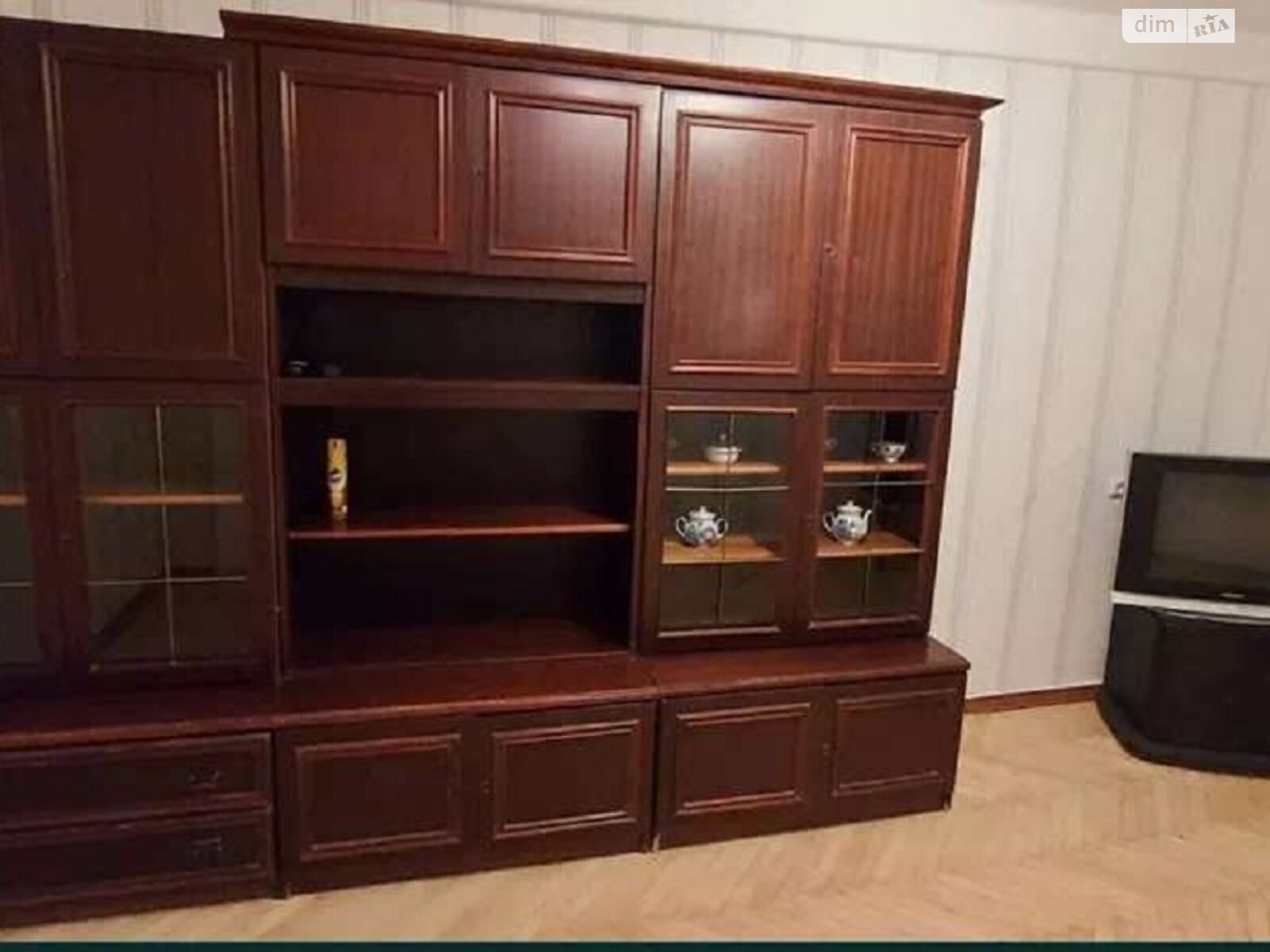 трикімнатна квартира в Києві, район Вітряні Гори, на пров. Кузьми Скрябіна в довготривалу оренду помісячно фото 1 трикімнатна квартира в Києві, район Вітряні Гори, на пров. Кузьми Скрябіна в довготривалу оренду помісячно фото 1