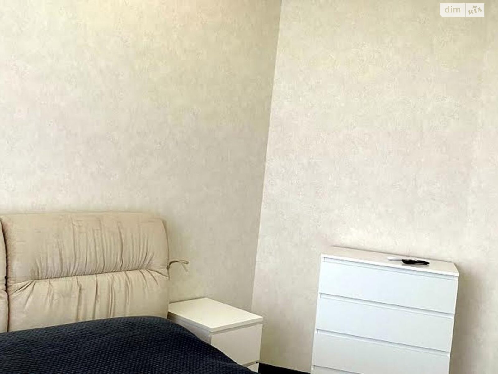двокімнатна квартира в Києві, на вул. Віктора Некрасова 6 в довготривалу оренду помісячно фото 1 двокімнатна квартира в Києві, на вул. Віктора Некрасова 6 в довготривалу оренду помісячно фото 1