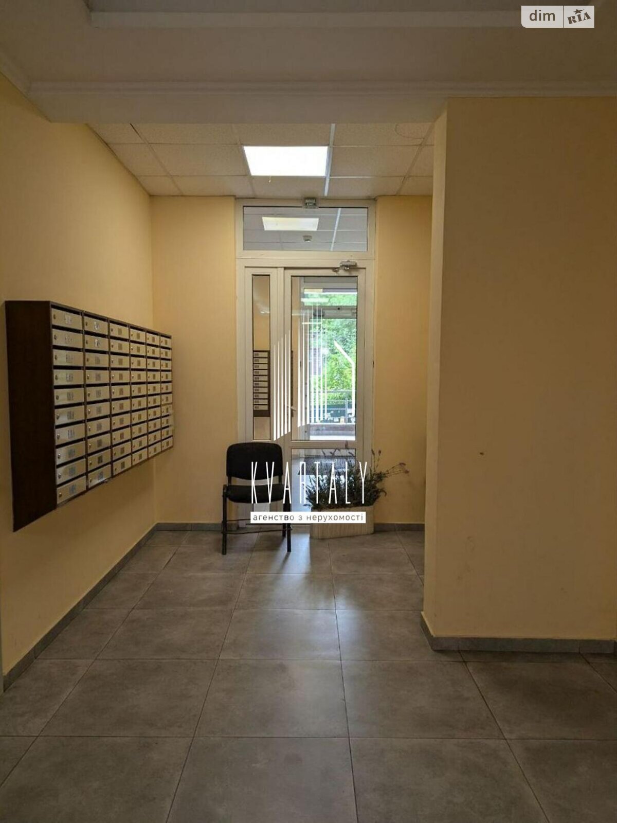однокімнатна квартира в Києві, район Виноградар, на просп. Європейського Союзу 41Д в довготривалу оренду помісячно фото 1 однокімнатна квартира в Києві, район Виноградар, на просп. Європейського Союзу 41Д в довготривалу оренду помісячно фото 1