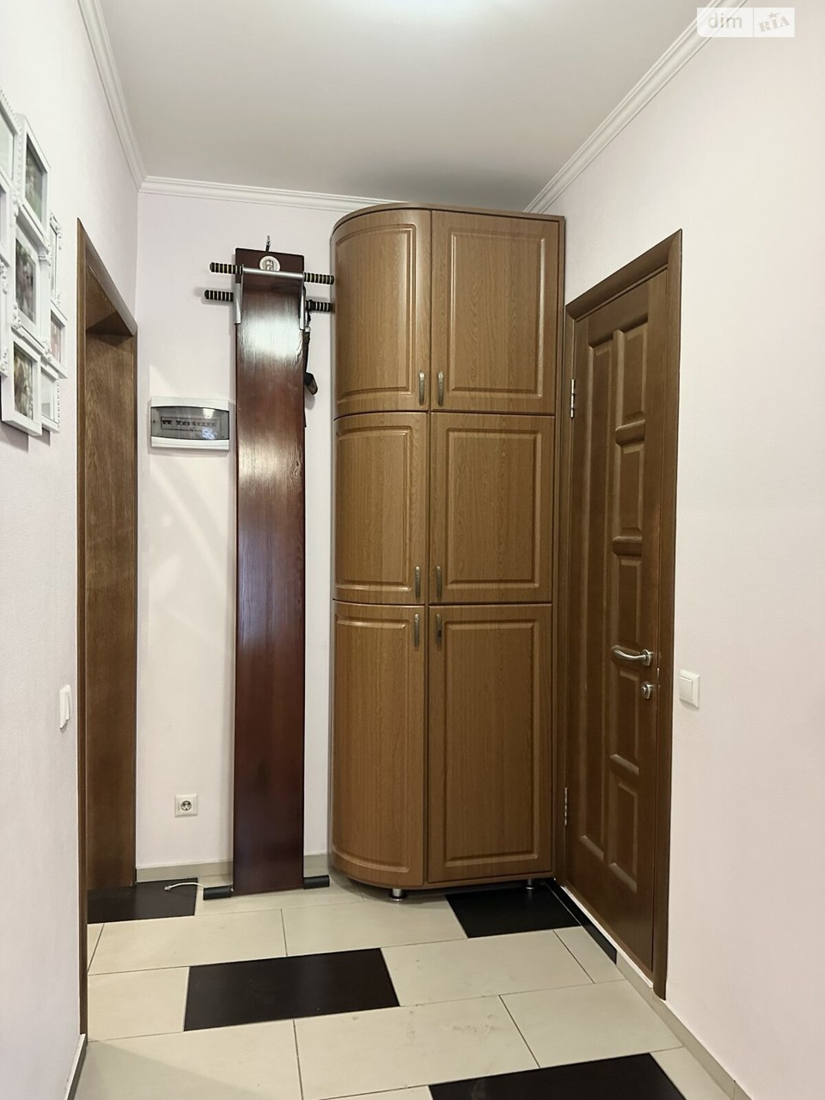 трикімнатна квартира в Києві, район Виноградар, на просп. Гонгадзе Георгія 20Б в довготривалу оренду помісячно фото 1 трикімнатна квартира в Києві, район Виноградар, на просп. Гонгадзе Георгія 20Б в довготривалу оренду помісячно фото 1