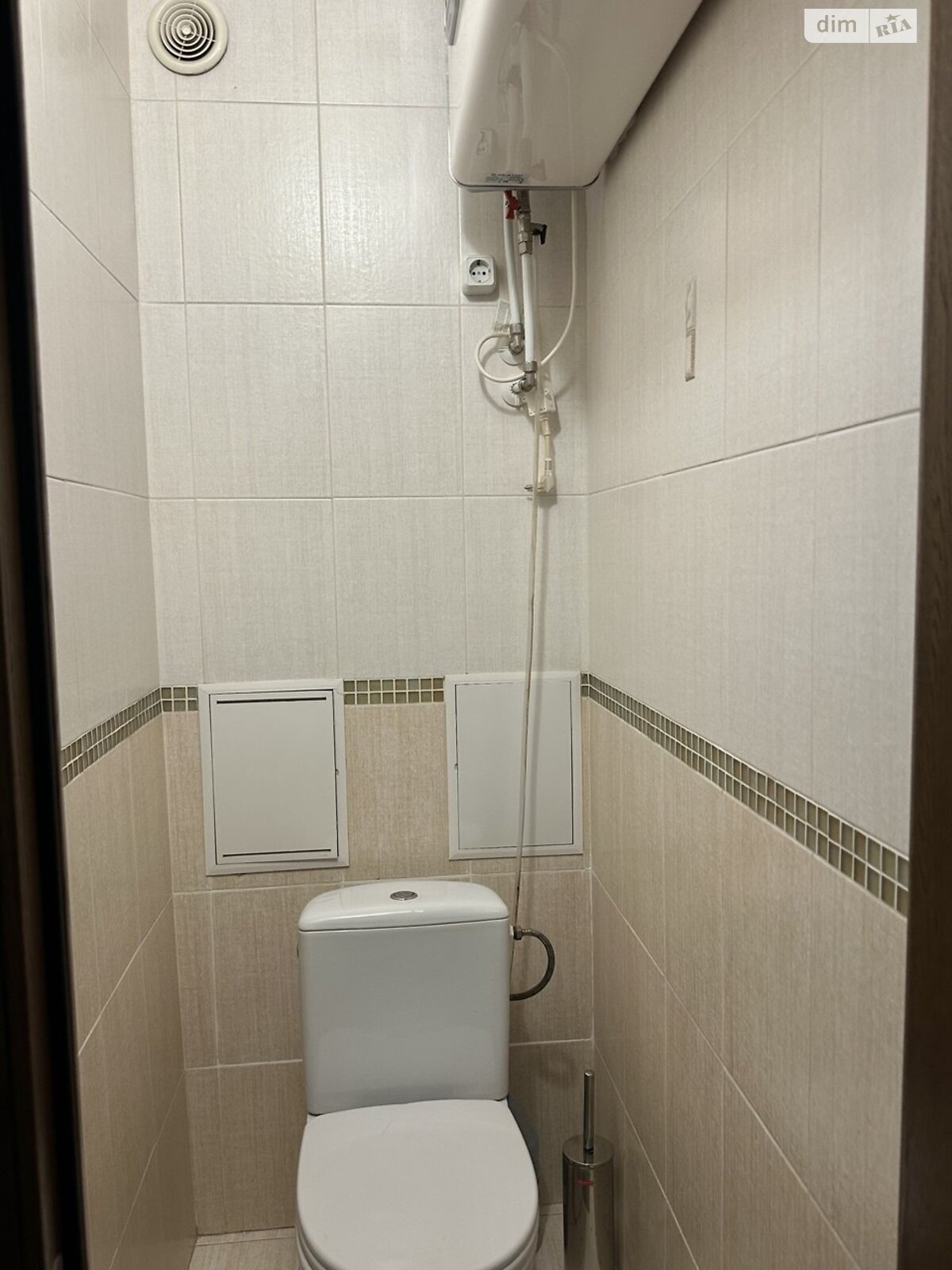 трикімнатна квартира в Києві, район Виноградар, на просп. Гонгадзе Георгія 20Б в довготривалу оренду помісячно фото 1 трикімнатна квартира в Києві, район Виноградар, на просп. Гонгадзе Георгія 20Б в довготривалу оренду помісячно фото 1