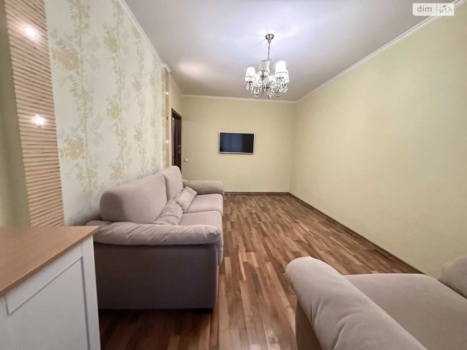 трикімнатна квартира в Києві, район Виноградар, на просп. Гонгадзе Георгія 20Б в довготривалу оренду помісячно фото 1 трикімнатна квартира в Києві, район Виноградар, на просп. Гонгадзе Георгія 20Б в довготривалу оренду помісячно фото 1