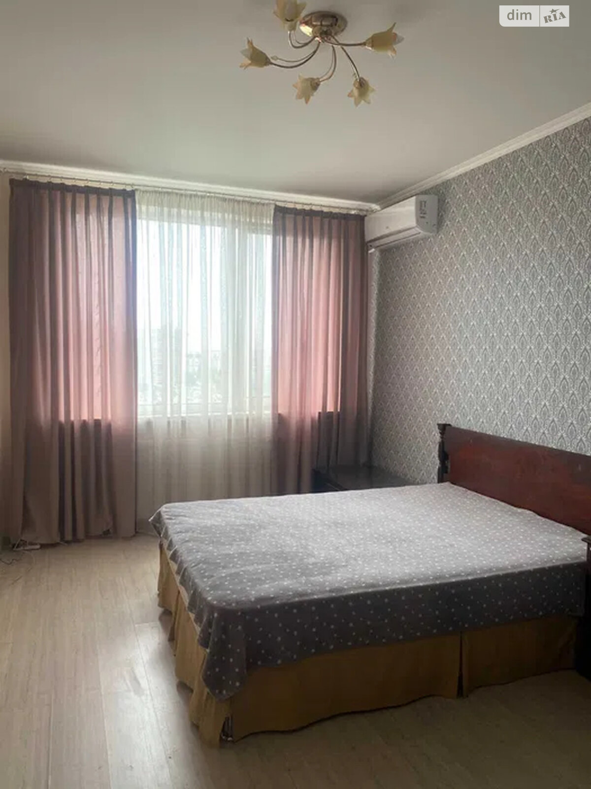 однокімнатна квартира в Києві, район Виноградар, на вул. Родини Крістерів 20 в довготривалу оренду помісячно фото 1 однокімнатна квартира в Києві, район Виноградар, на вул. Родини Крістерів 20 в довготривалу оренду помісячно фото 1