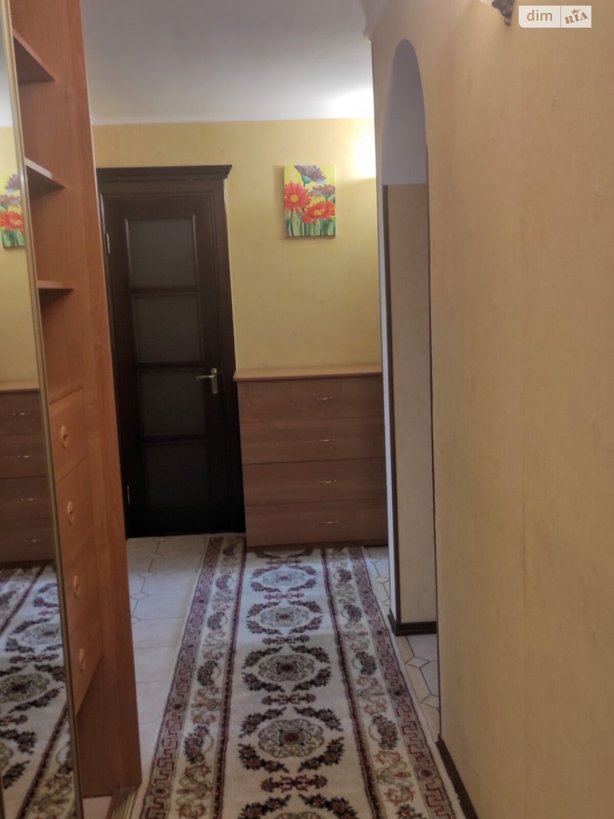 трикімнатна квартира в Києві, район Виноградар, на просп. Свободи 30А в довготривалу оренду помісячно фото 1 трикімнатна квартира в Києві, район Виноградар, на просп. Свободи 30А в довготривалу оренду помісячно фото 1