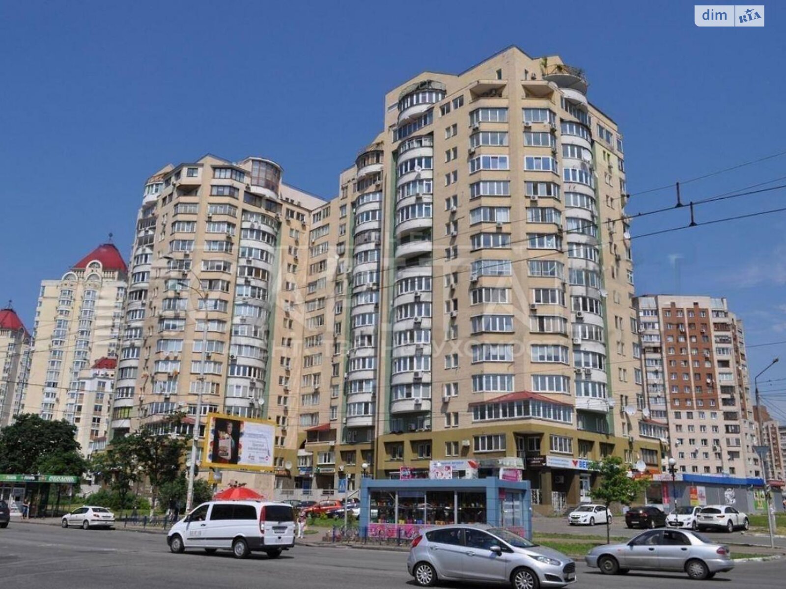 пятикомнатная квартира в Киеве, на просп. Владимира Ивасюка 22 в аренду на долгий срок помесячно фото 1 пятикомнатная квартира в Киеве, на просп. Владимира Ивасюка 22 в аренду на долгий срок помесячно фото 1