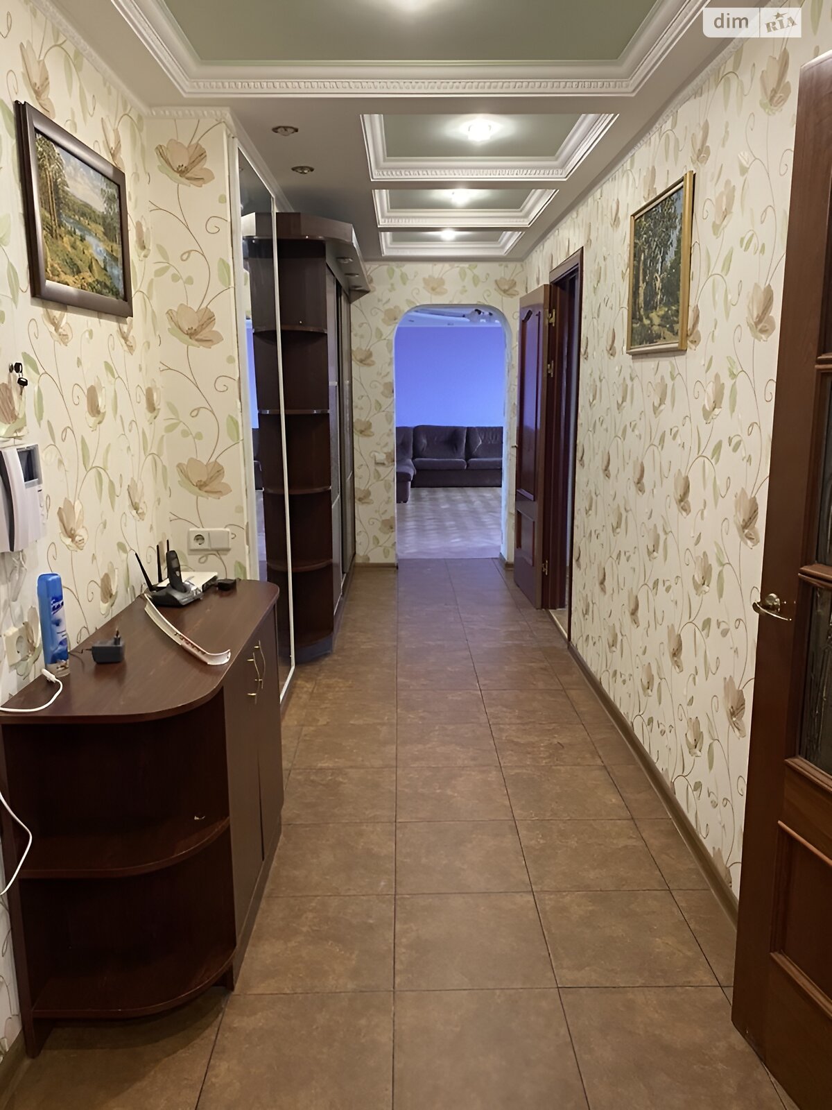 трехкомнатная квартира в Киеве, на просп. Владимира Ивасюка 12 в аренду на долгий срок помесячно фото 1 трехкомнатная квартира в Киеве, на просп. Владимира Ивасюка 12 в аренду на долгий срок помесячно фото 1