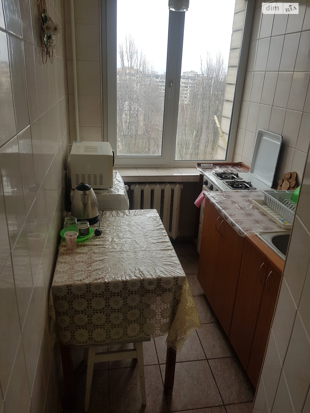 однокімнатна квартира в Києві, район Воскресенка, на вул. Чорних Запорожців 15Б в довготривалу оренду помісячно фото 1 однокімнатна квартира в Києві, район Воскресенка, на вул. Чорних Запорожців 15Б в довготривалу оренду помісячно фото 1