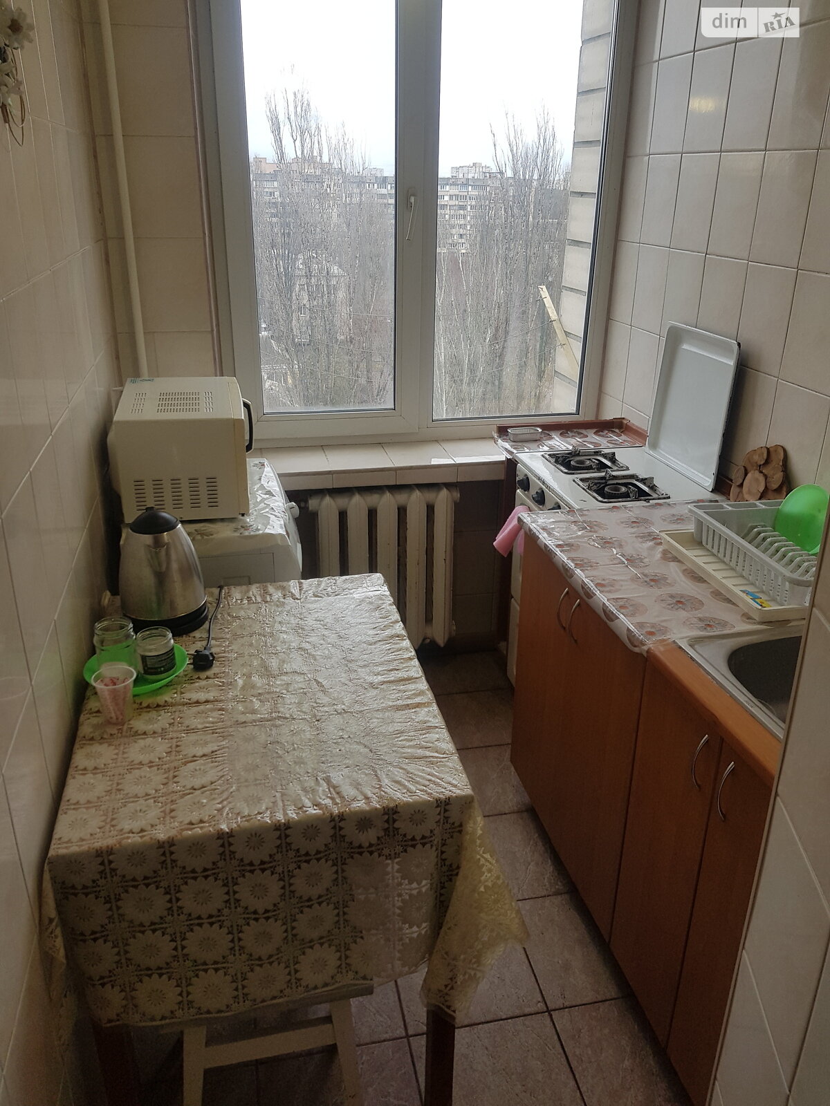однокімнатна квартира в Києві, район Воскресенка, на вул. Чорних Запорожців 15Б в довготривалу оренду помісячно фото 1 однокімнатна квартира в Києві, район Воскресенка, на вул. Чорних Запорожців 15Б в довготривалу оренду помісячно фото 1