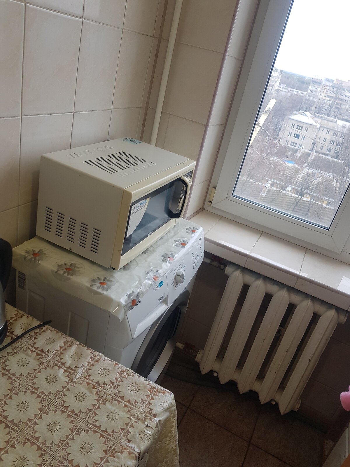 однокімнатна квартира в Києві, район Воскресенка, на вул. Чорних Запорожців 15Б в довготривалу оренду помісячно фото 1 однокімнатна квартира в Києві, район Воскресенка, на вул. Чорних Запорожців 15Б в довготривалу оренду помісячно фото 1