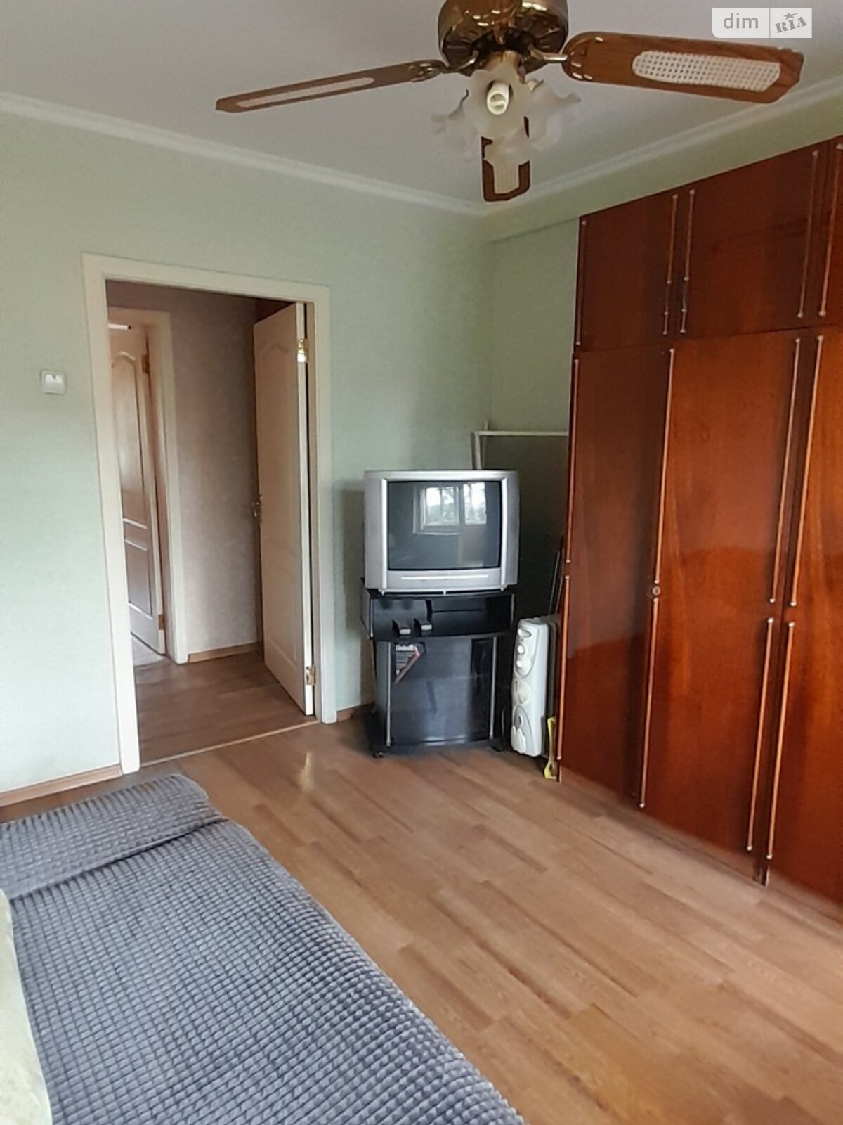 двокімнатна квартира в Києві, район Воскресенка, на вул. Чорних Запорожців 11Б в довготривалу оренду помісячно фото 1 двокімнатна квартира в Києві, район Воскресенка, на вул. Чорних Запорожців 11Б в довготривалу оренду помісячно фото 1