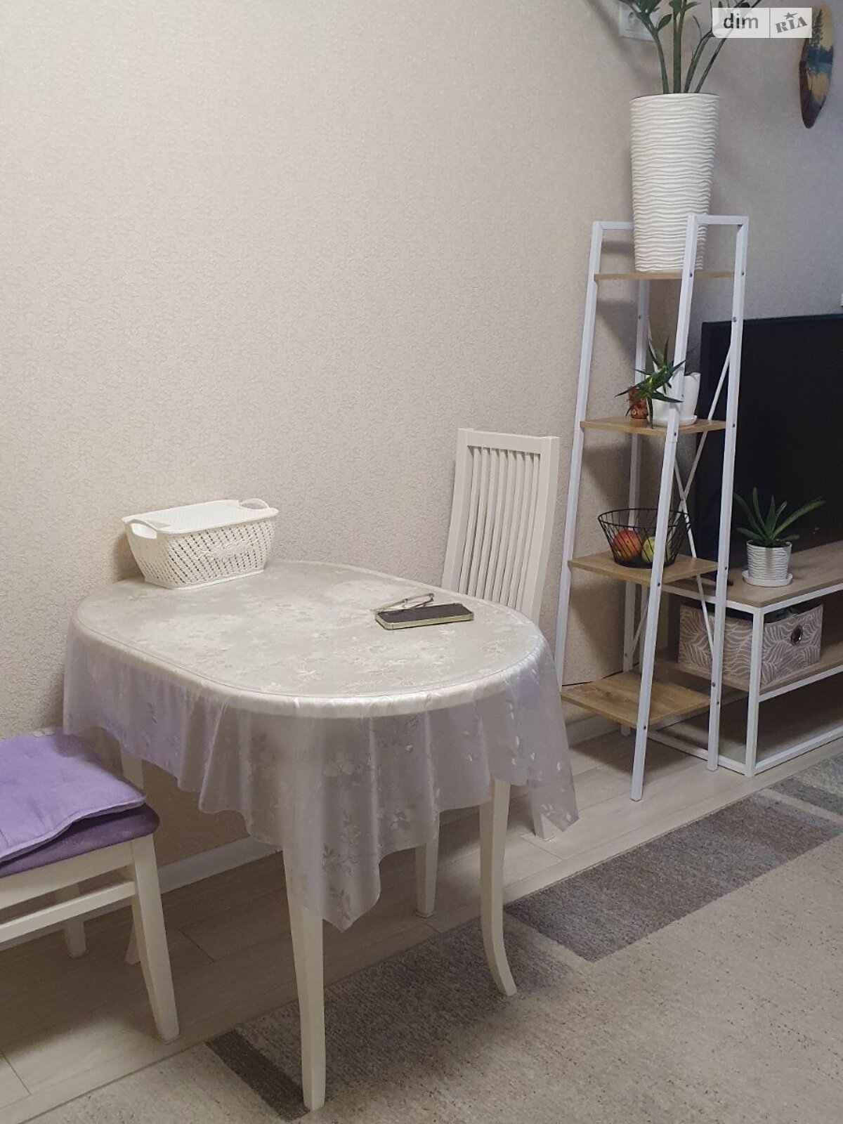 однокімнатна квартира в Києві, район Воскресенка, на вул. Воскресенська 16В в довготривалу оренду помісячно фото 1 однокімнатна квартира в Києві, район Воскресенка, на вул. Воскресенська 16В в довготривалу оренду помісячно фото 1