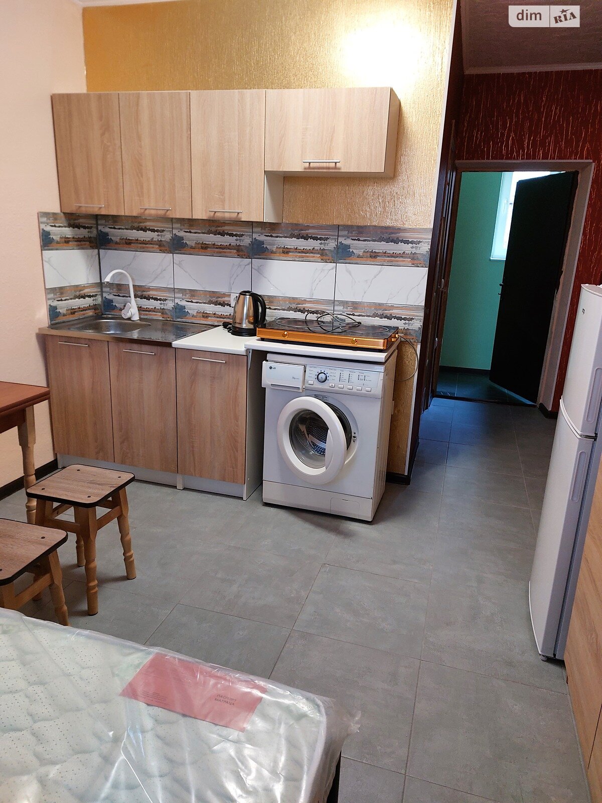 однокімнатна квартира в Києві, район Воскресенські сади, на вул. Піщана 38, кв. 5 в довготривалу оренду помісячно фото 1