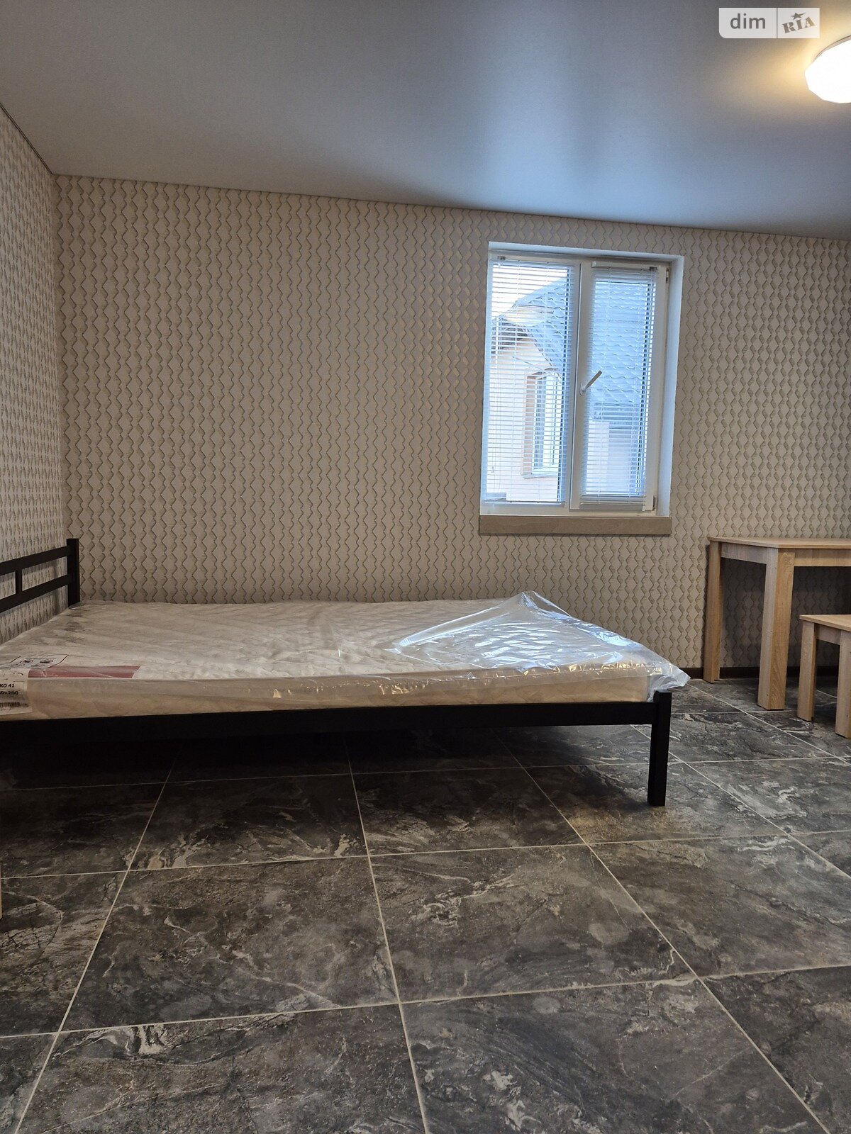 однокомнатная квартира в Киеве, район Воскресные сады, на ул. Песчаная 38 в аренду на долгий срок помесячно фото 1