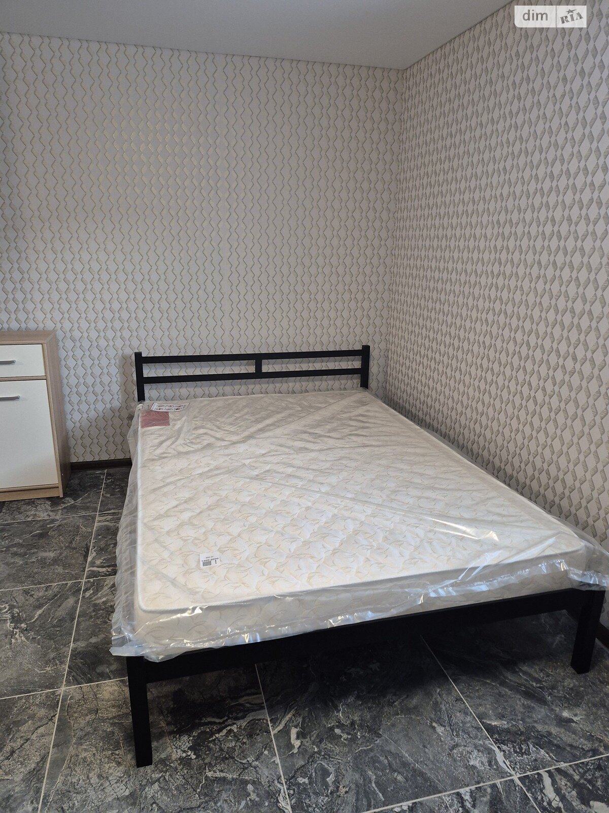 однокомнатная квартира в Киеве, район Воскресные сады, на ул. Песчаная 38 в аренду на долгий срок помесячно фото 1