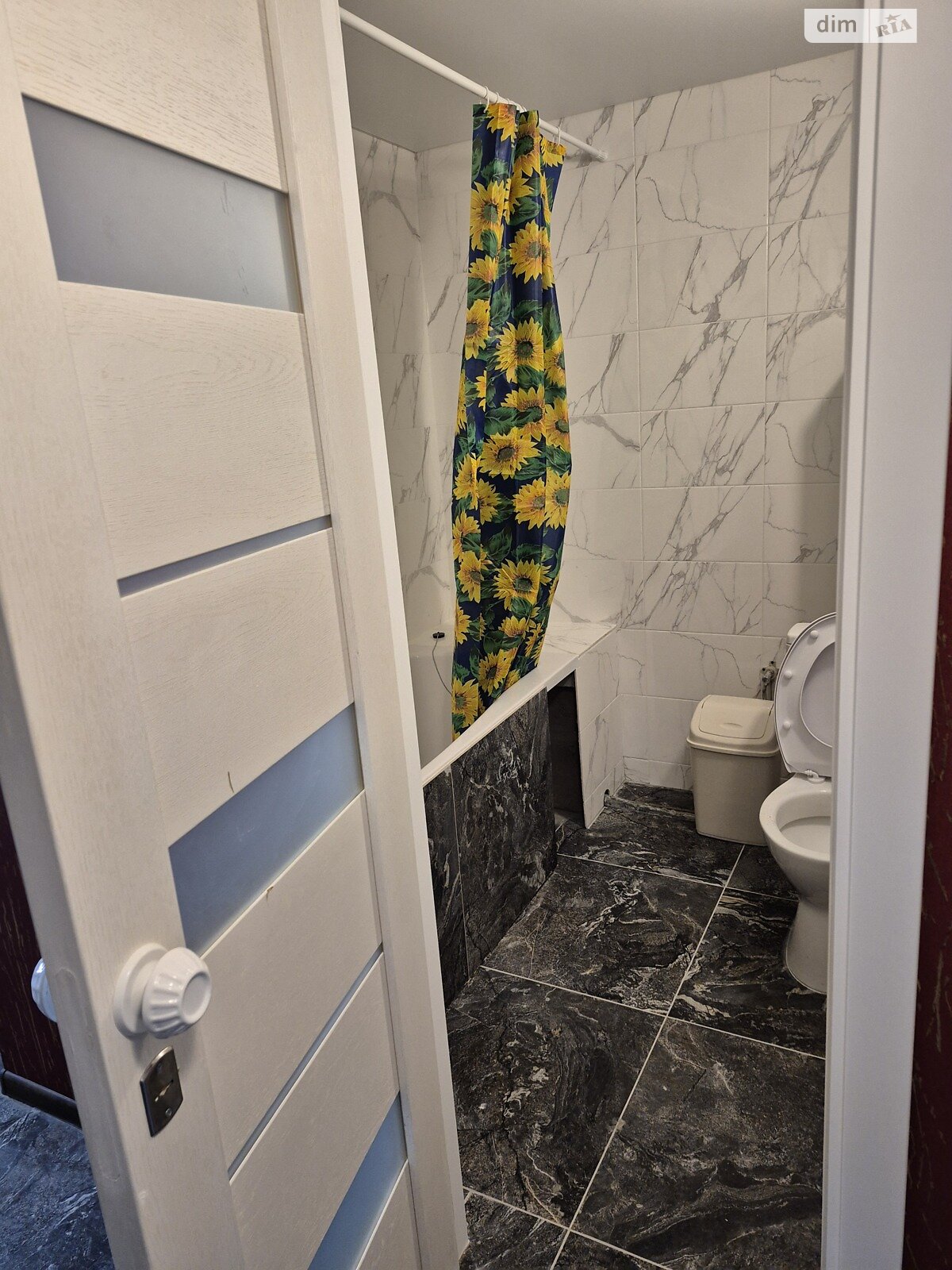 однокомнатная квартира в Киеве, район Воскресные сады, на ул. Песчаная 38 в аренду на долгий срок помесячно фото 1