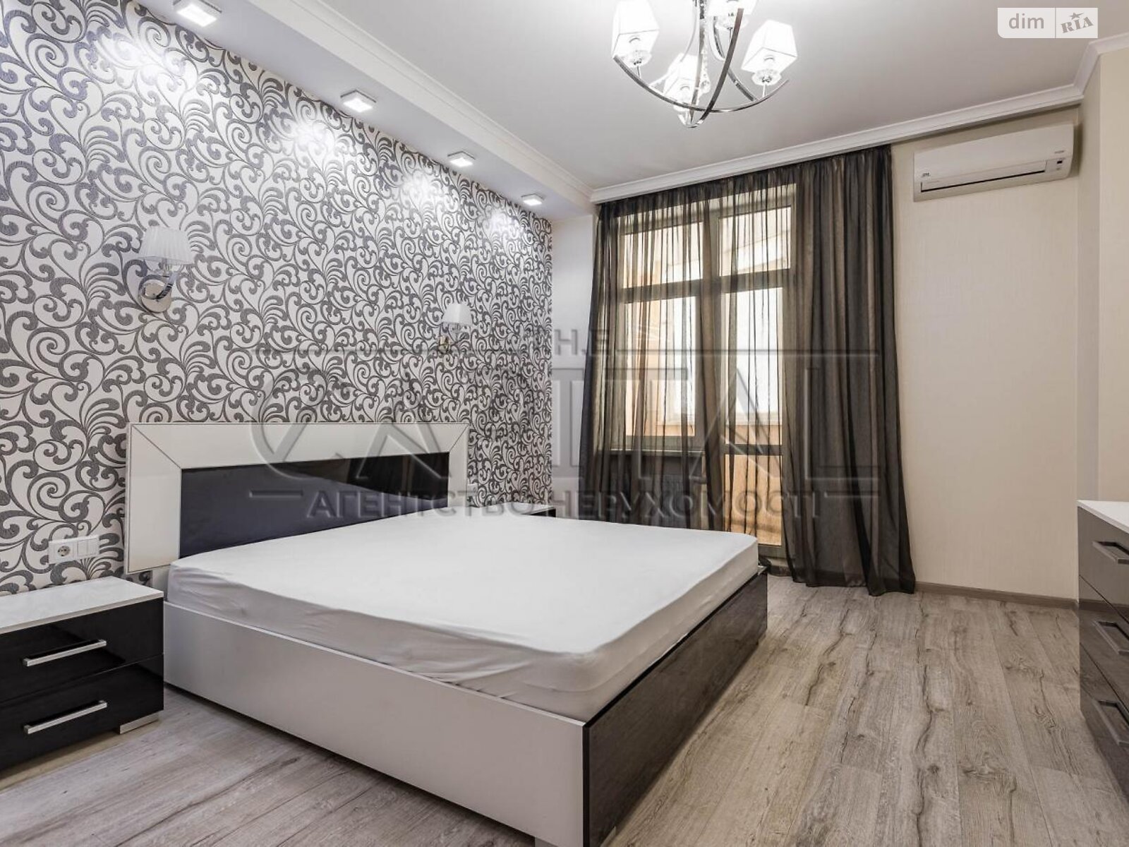 трехкомнатная квартира в Киеве, район Шевченковский, на ул. Вячеслава Черновола 29А в аренду на долгий срок помесячно фото 1 трехкомнатная квартира в Киеве, район Шевченковский, на ул. Вячеслава Черновола 29А в аренду на долгий срок помесячно фото 1