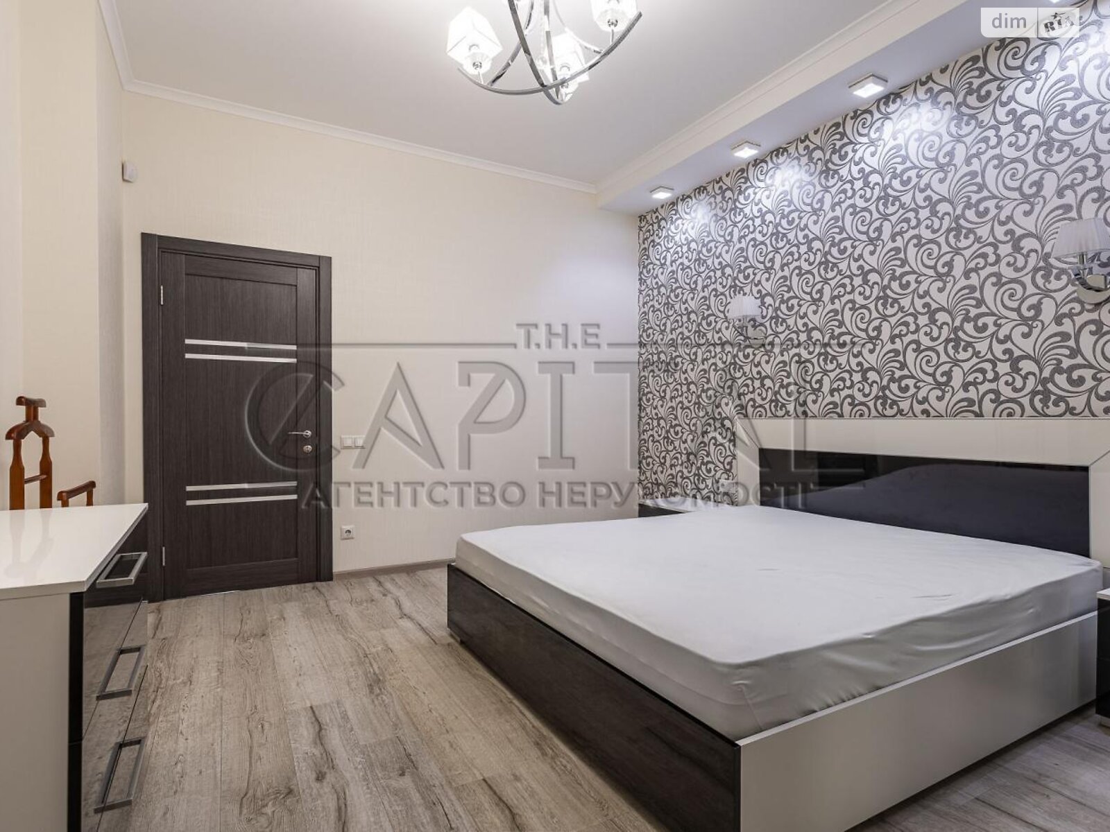 трехкомнатная квартира в Киеве, район Шевченковский, на ул. Вячеслава Черновола 29А в аренду на долгий срок помесячно фото 1 трехкомнатная квартира в Киеве, район Шевченковский, на ул. Вячеслава Черновола 29А в аренду на долгий срок помесячно фото 1