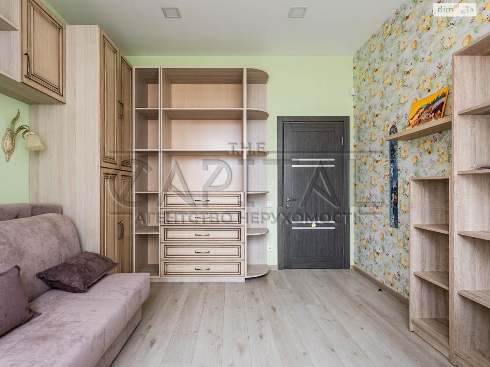 трехкомнатная квартира в Киеве, район Шевченковский, на ул. Вячеслава Черновола 29А в аренду на долгий срок помесячно фото 1 трехкомнатная квартира в Киеве, район Шевченковский, на ул. Вячеслава Черновола 29А в аренду на долгий срок помесячно фото 1